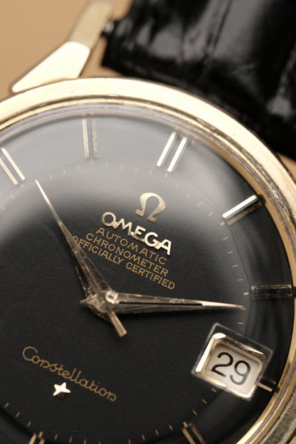 1966 OMEGA CONSTELLATION PIE PAN DOG LEG BLACK DIAL YELLOW GOLD AUTOMATIC CHRONOMETER REF. 168.005