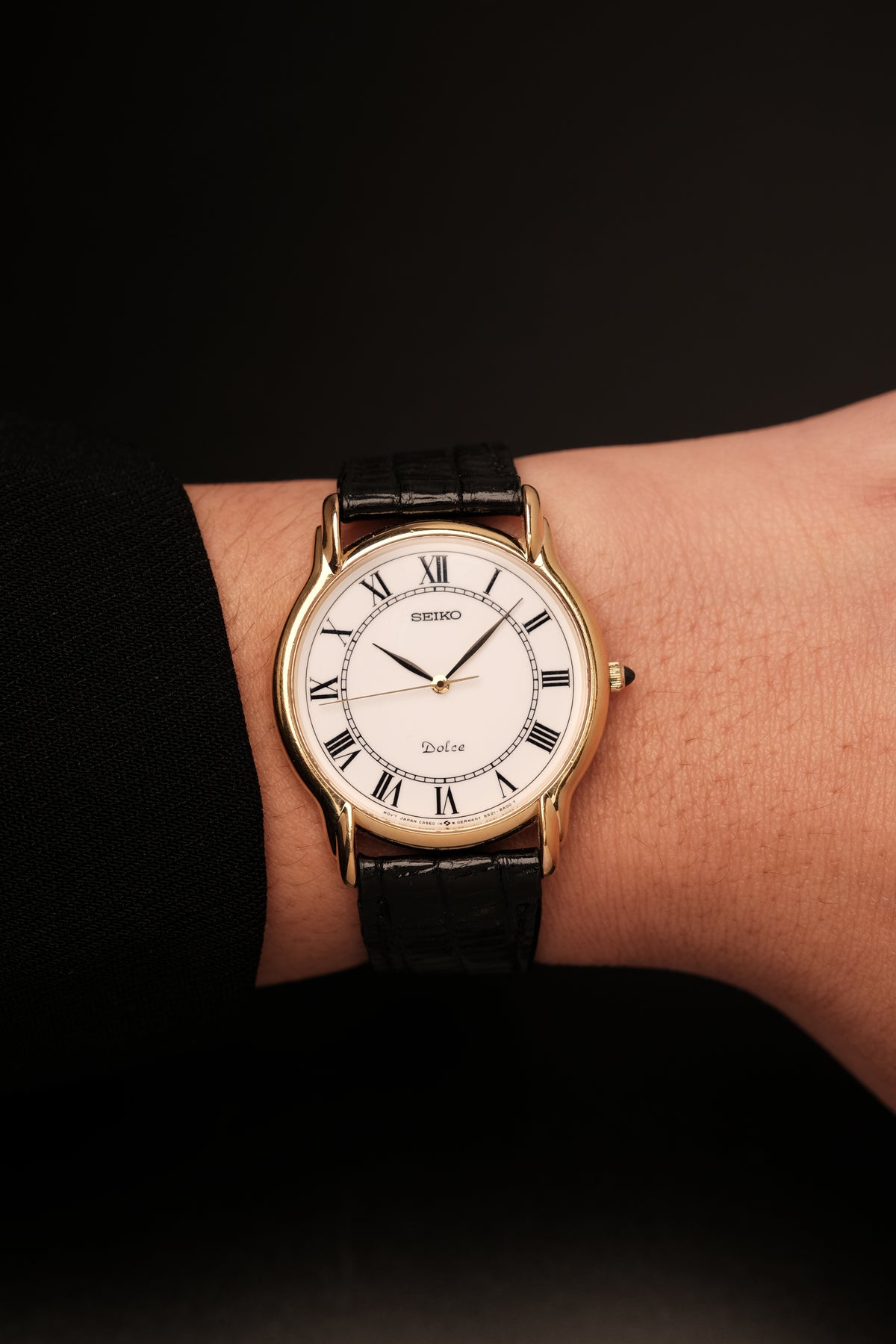 1989 Vintage  Seiko Dolce reference 5S21-8A00 Sweeping Hand 34MM