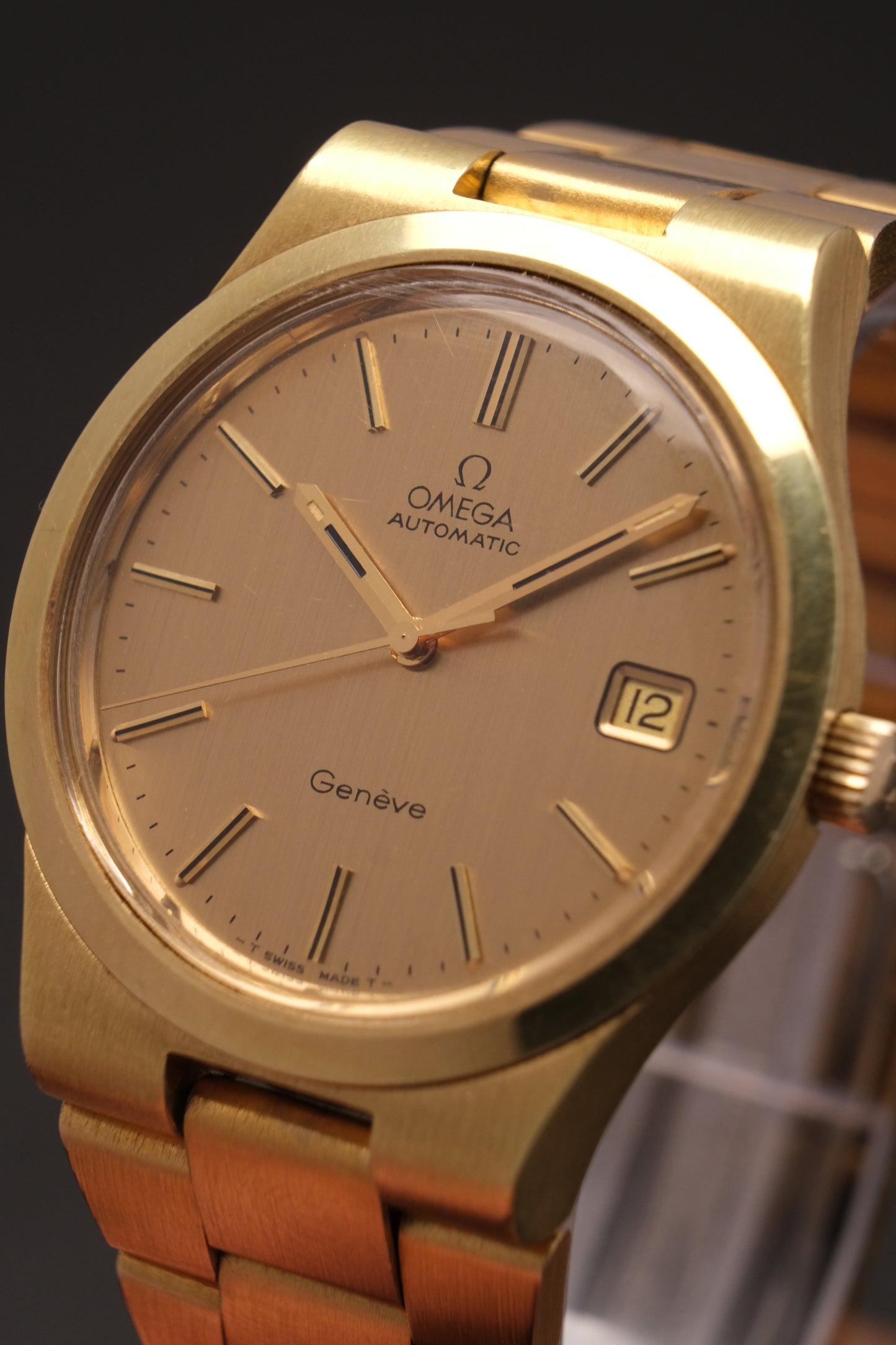 Vintage Omega Genève 166.0173 Gold Case Gold Bracelet