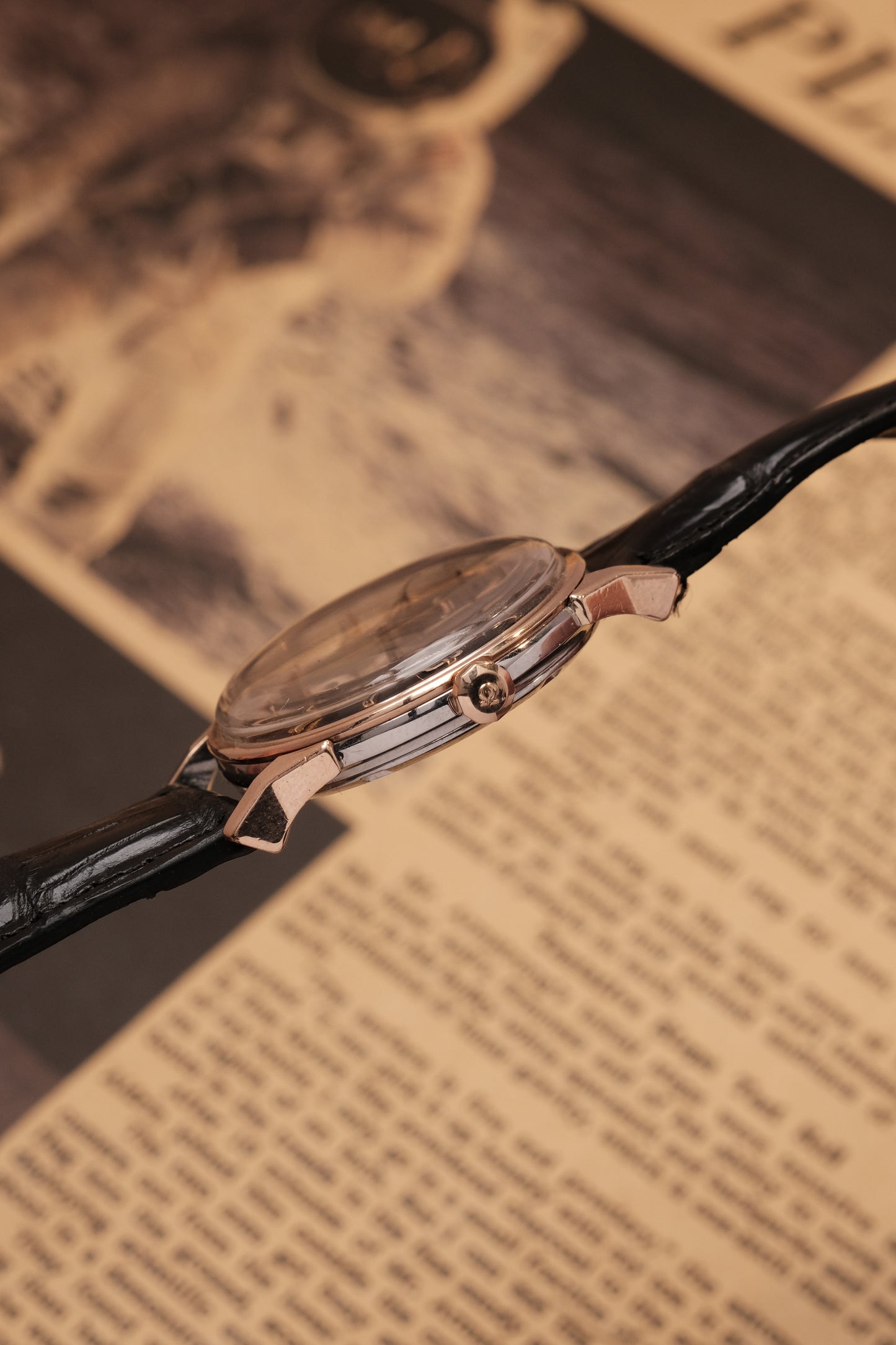 1963 OMEGA CONSTELLATION PIE PAN DOG LEG Black Dial Rose Gold  AUTOMATIC CHRONOMETER REF. 168.005