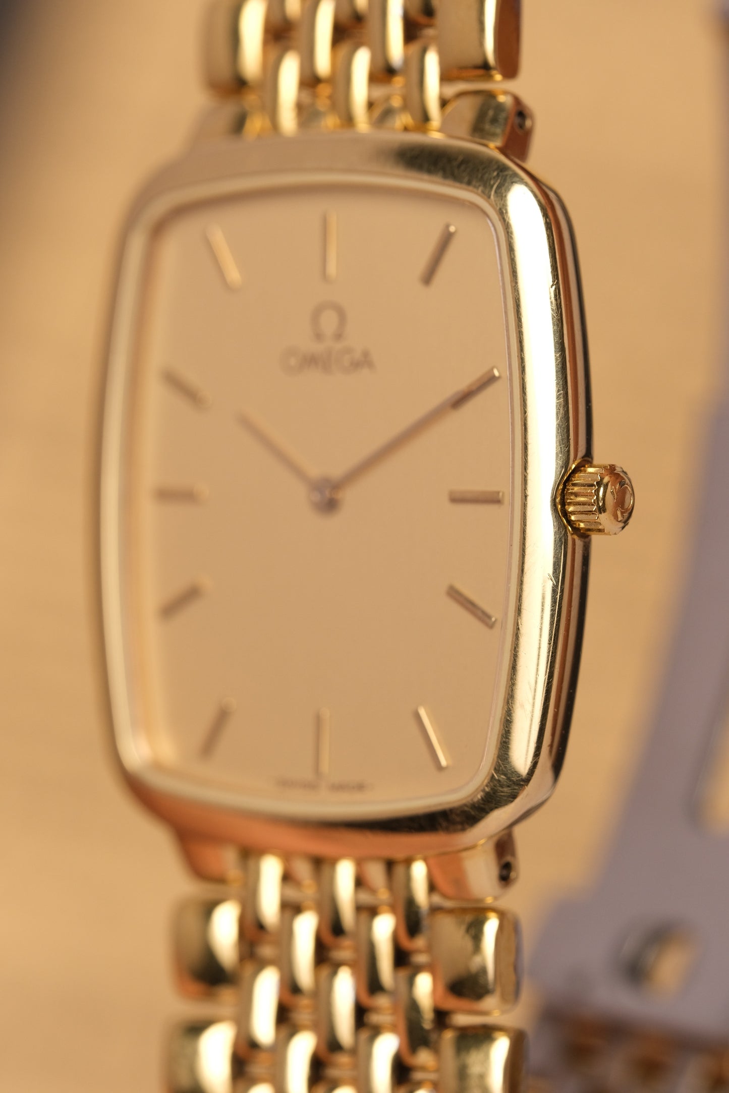 Omega De Ville Ref. 395.0876.2  Cal.1378 Vintage Gold Quartz Integrated Bracelet