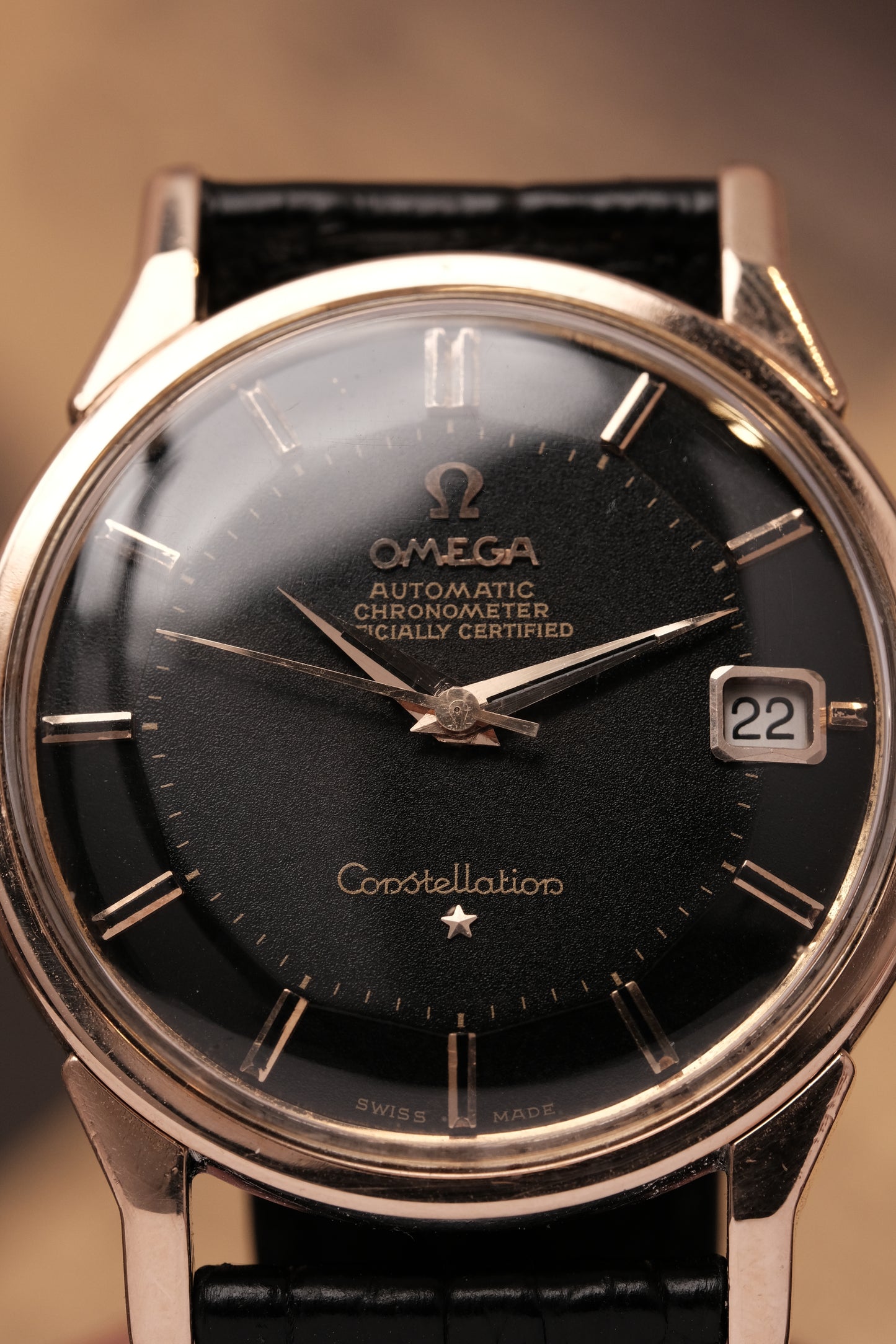 1963 OMEGA CONSTELLATION PIE PAN DOG LEG Black Dial Rose Gold  AUTOMATIC CHRONOMETER REF. 168.005