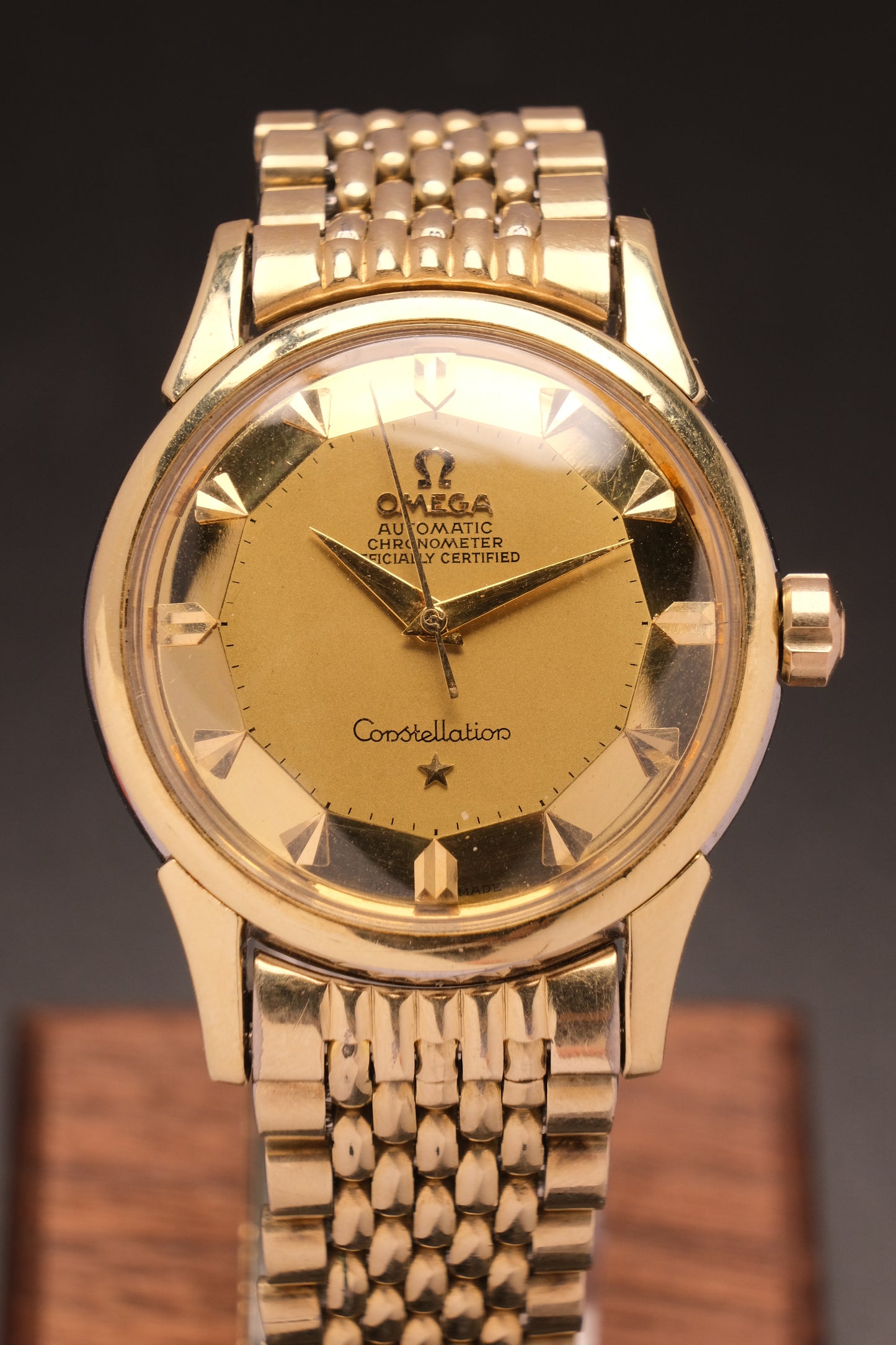 OMEGA Constellation Delux 12-sided pie pan Ref.14381