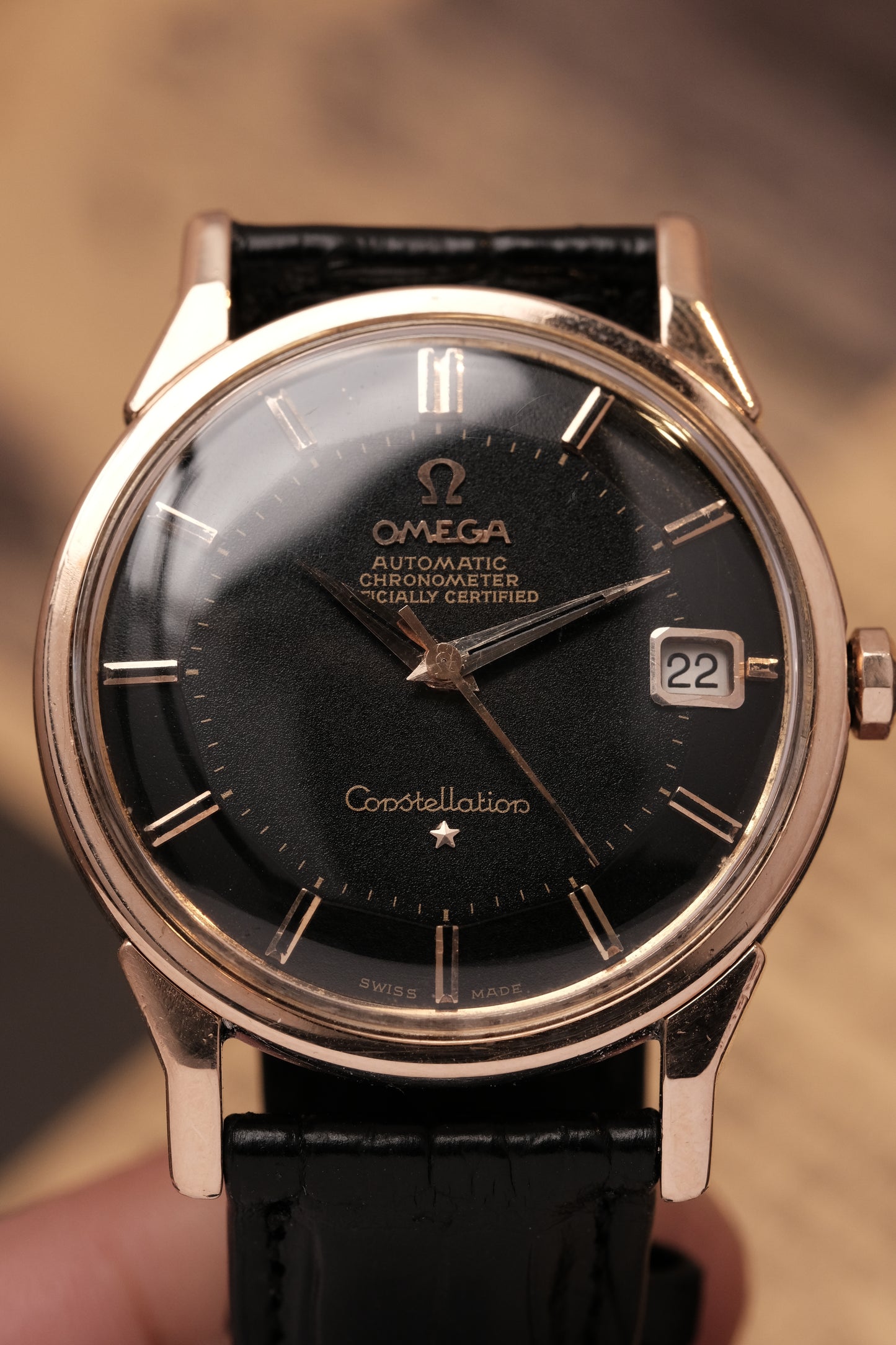 1963 OMEGA CONSTELLATION PIE PAN DOG LEG Black Dial Rose Gold  AUTOMATIC CHRONOMETER REF. 168.005
