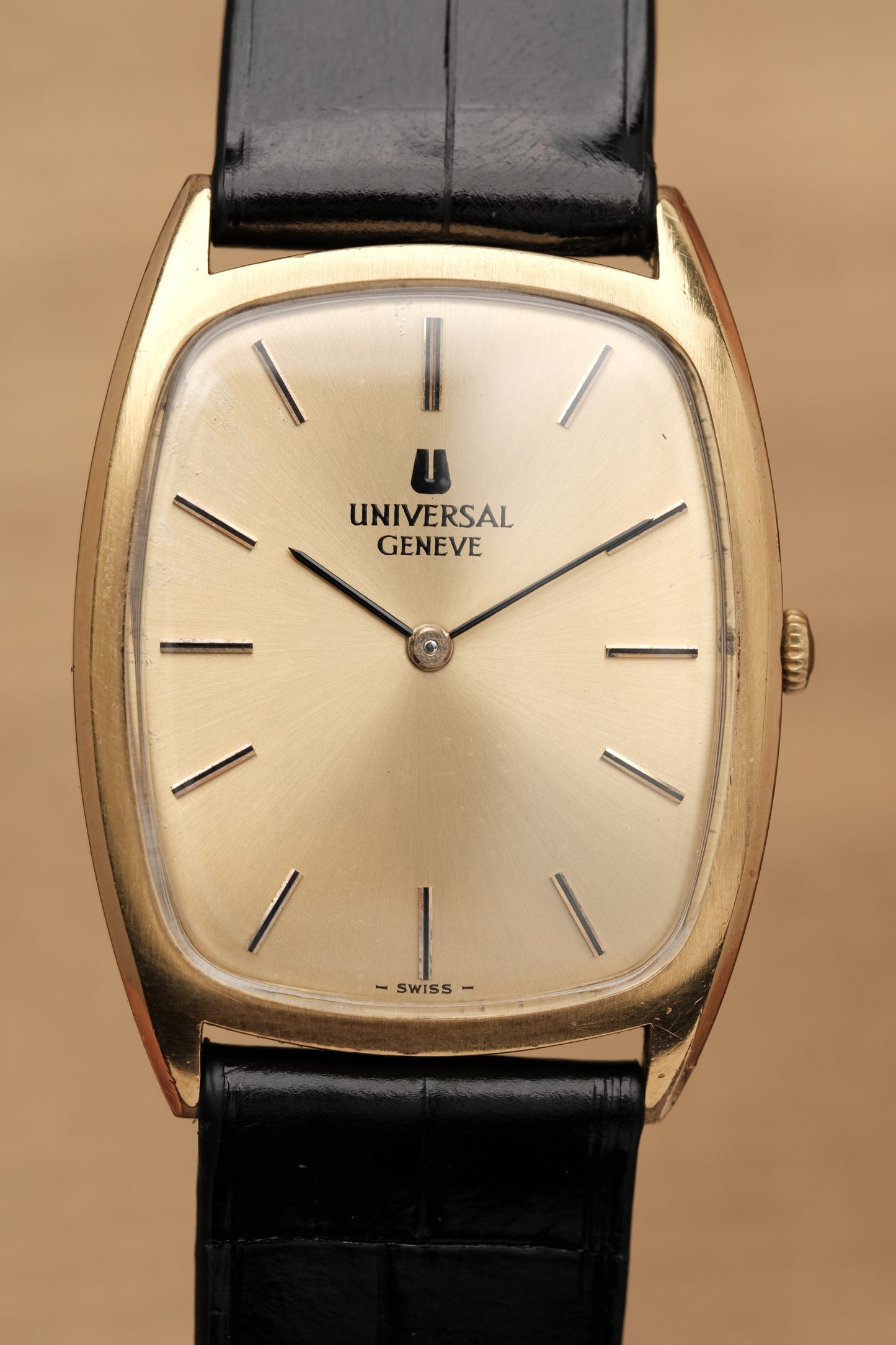 1970 Manual Wind Universal GENÈVE GP Ellipse