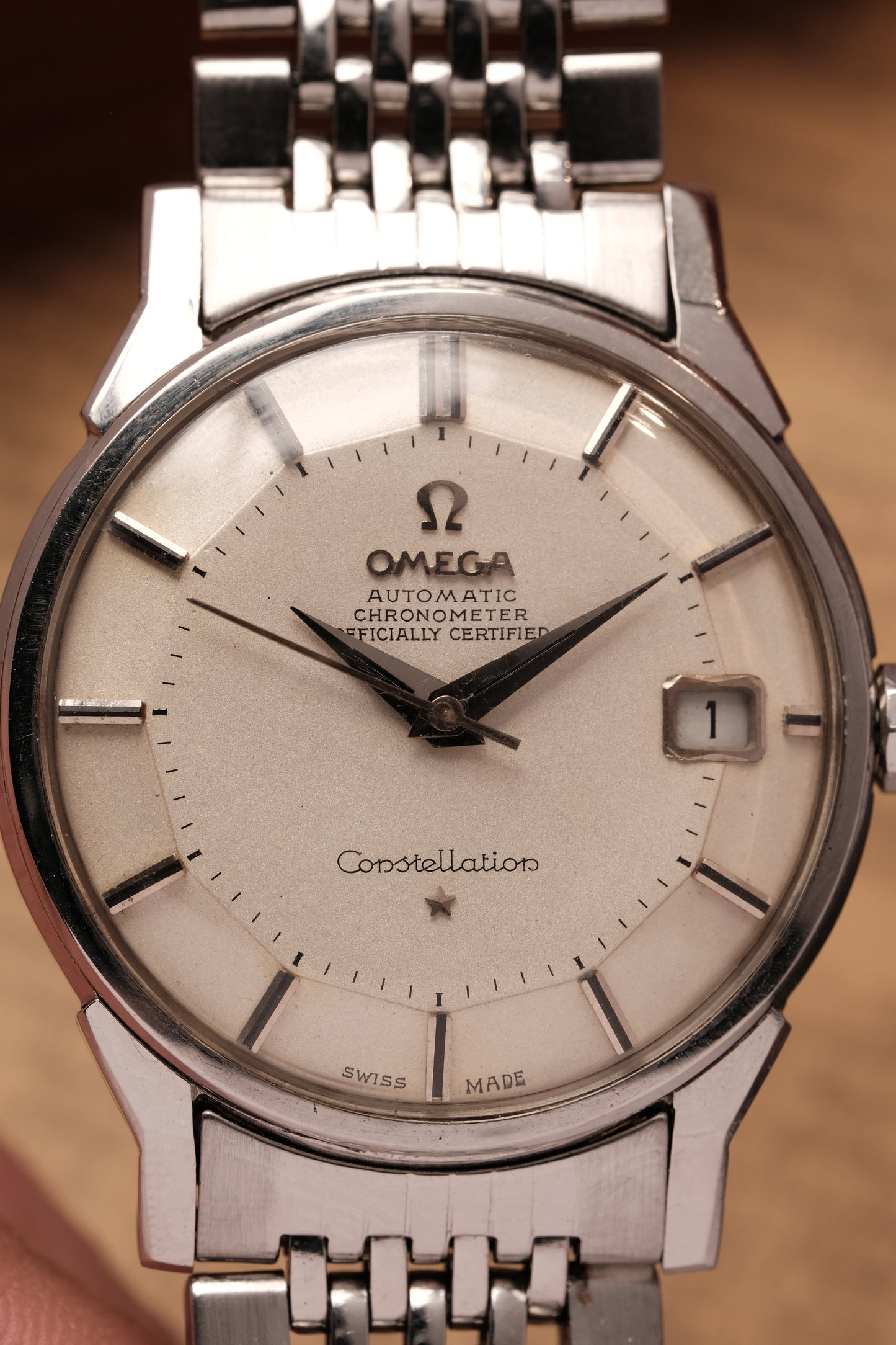 1966 OMEGA CONSTELLATION PIE PAN DOG LEG AUTOMATIC CHRONOMETER REF. 168.005