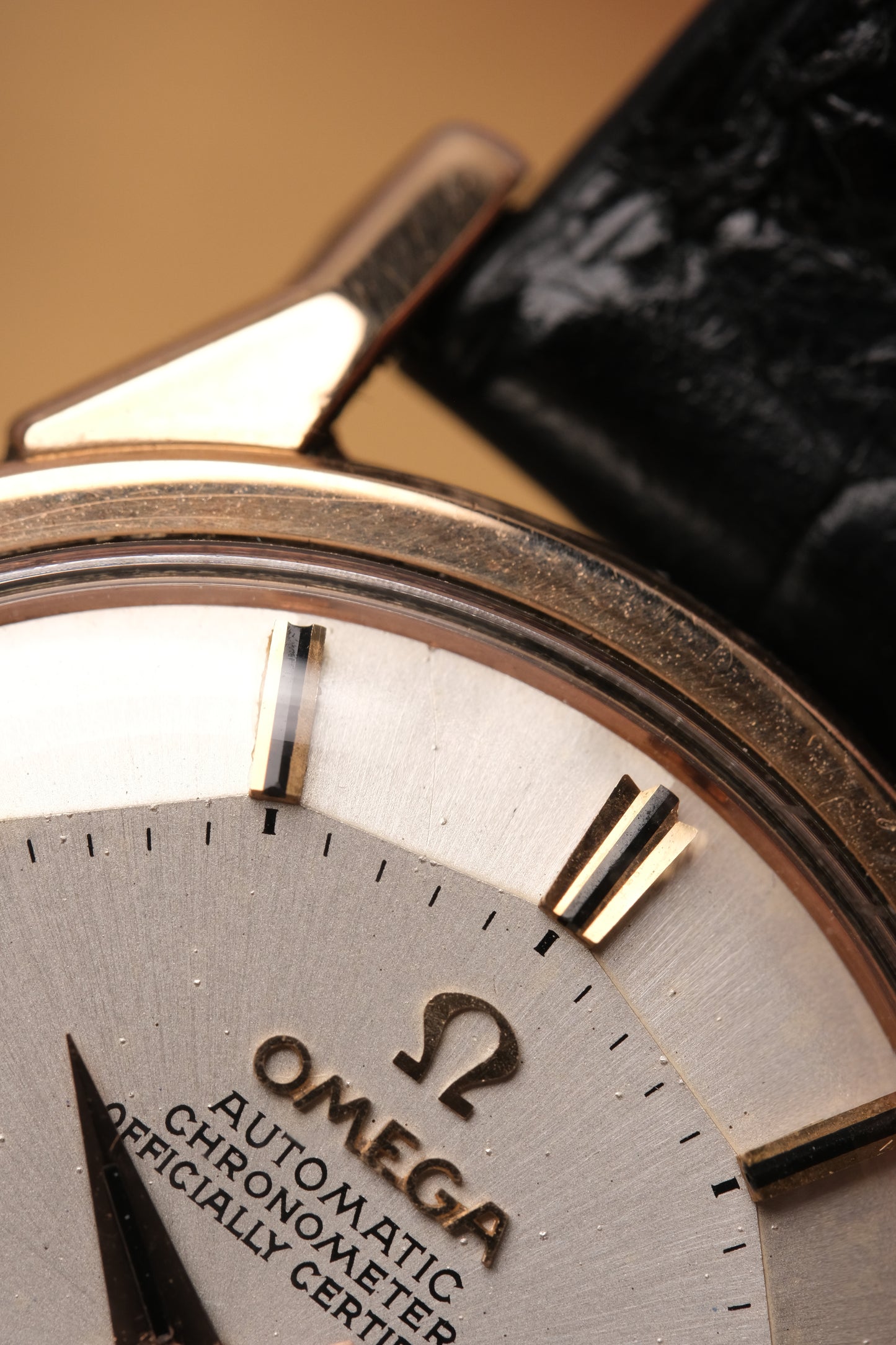 1966 OMEGA CONSTELLATION PIE PAN DOG LEG ROSE GOLD AUTOMATIC CHRONOMETER REF. 168.005