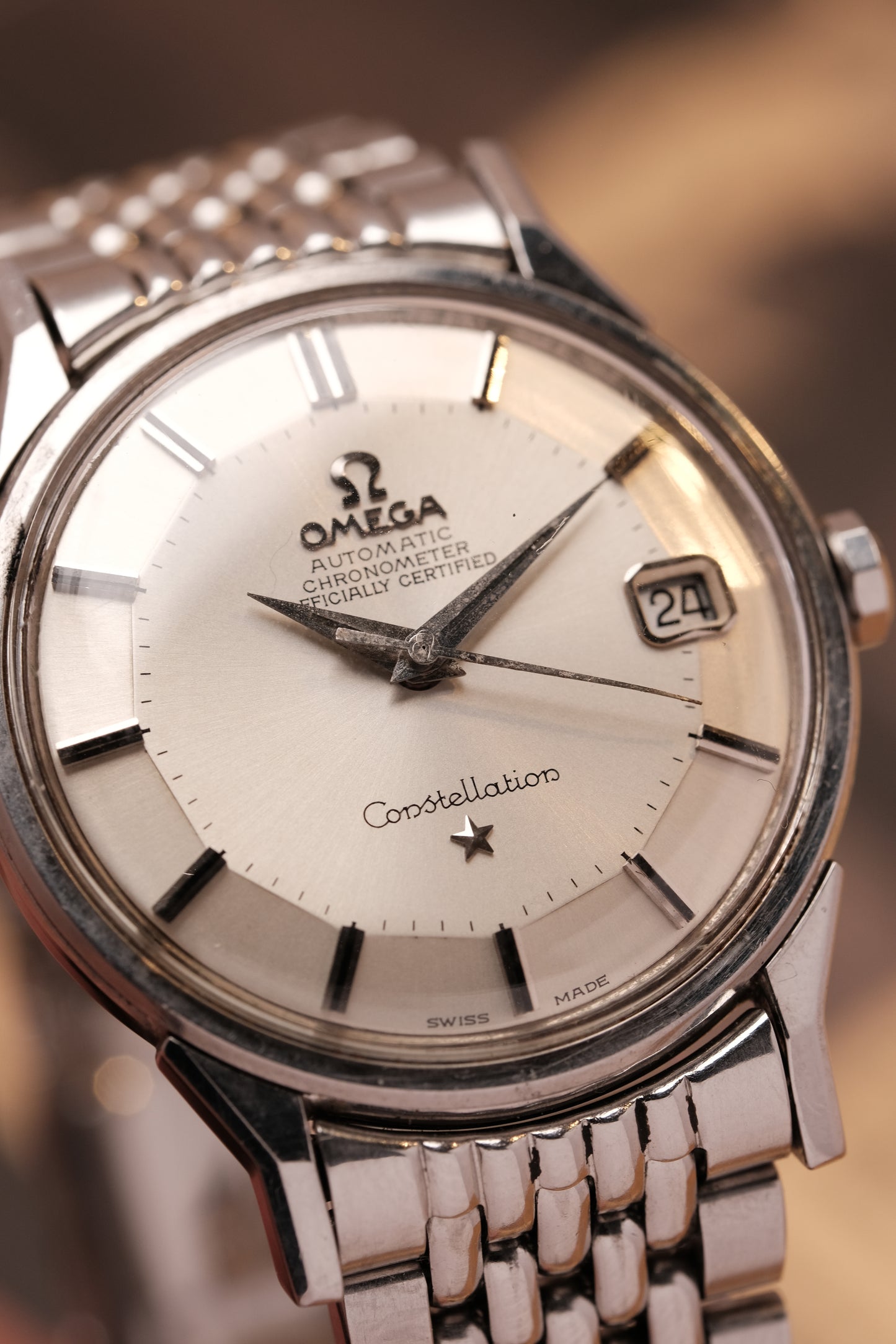 OMEGA CONSTELLATION PIE PAN DOG LEG AUTOMATIC CHRONOMETER REF. 168.005