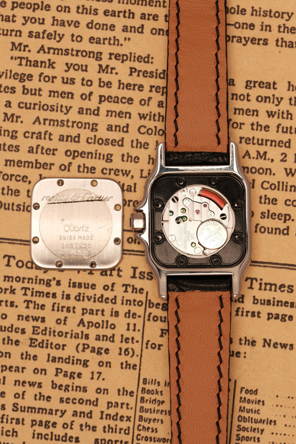 Cartier Santos Galbee 1057930 Quartz Gold/Steel White Dial SM (24x35mm) + Box and Paper