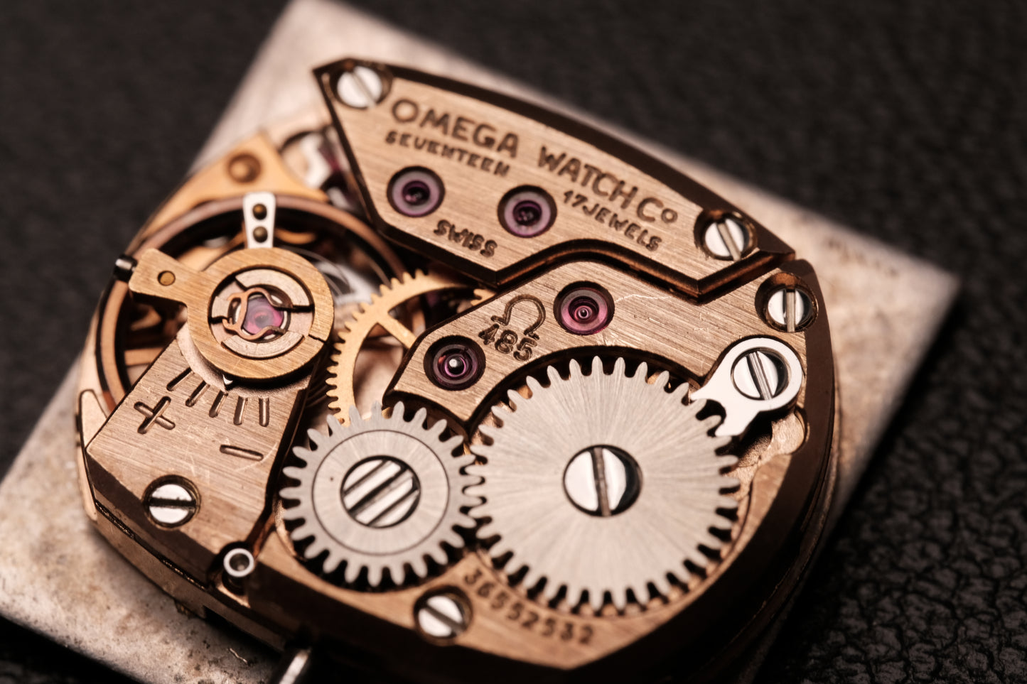 1973 OMEGA DE VILLE Cal.485 HAND-WINDING WOMEN'S VINTAGE TANK WATCH SWISS