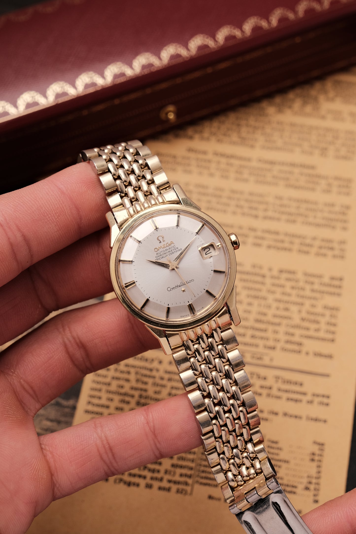 1962 OMEGA CONSTELLATION PIE PAN DOG LEG GOLD AUTOMATIC CHRONOMETER REF. 168.005