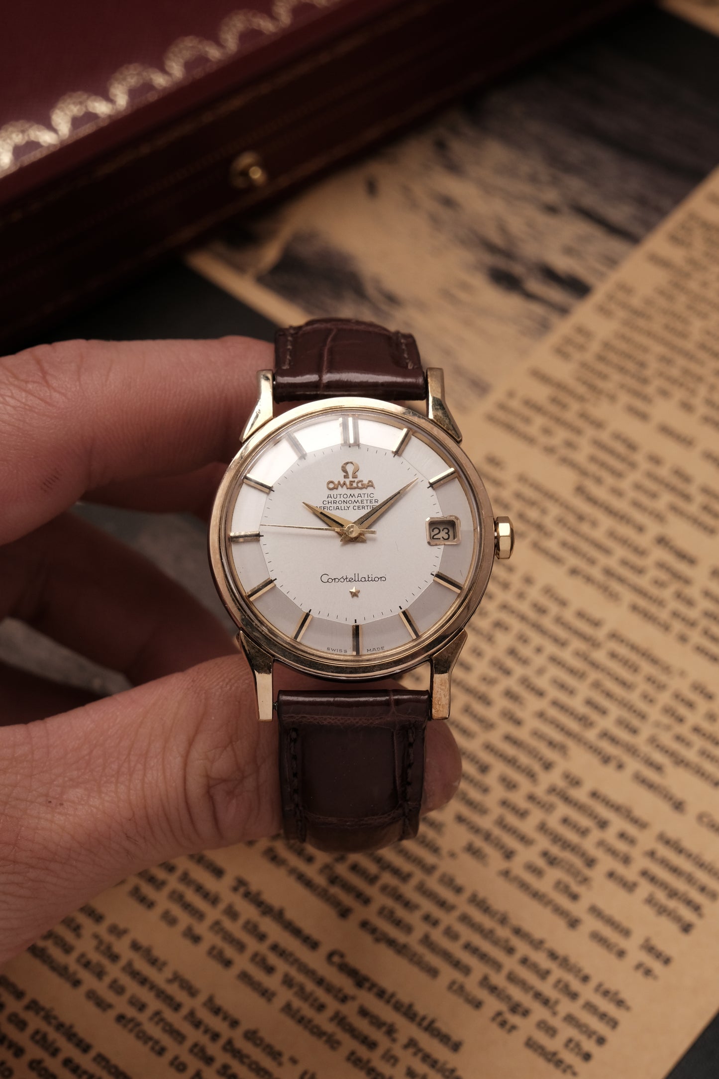 1966 OMEGA CONSTELLATION PIE PAN DOG LEG White Dial AUTOMATIC CHRONOMETER REF. 168.005