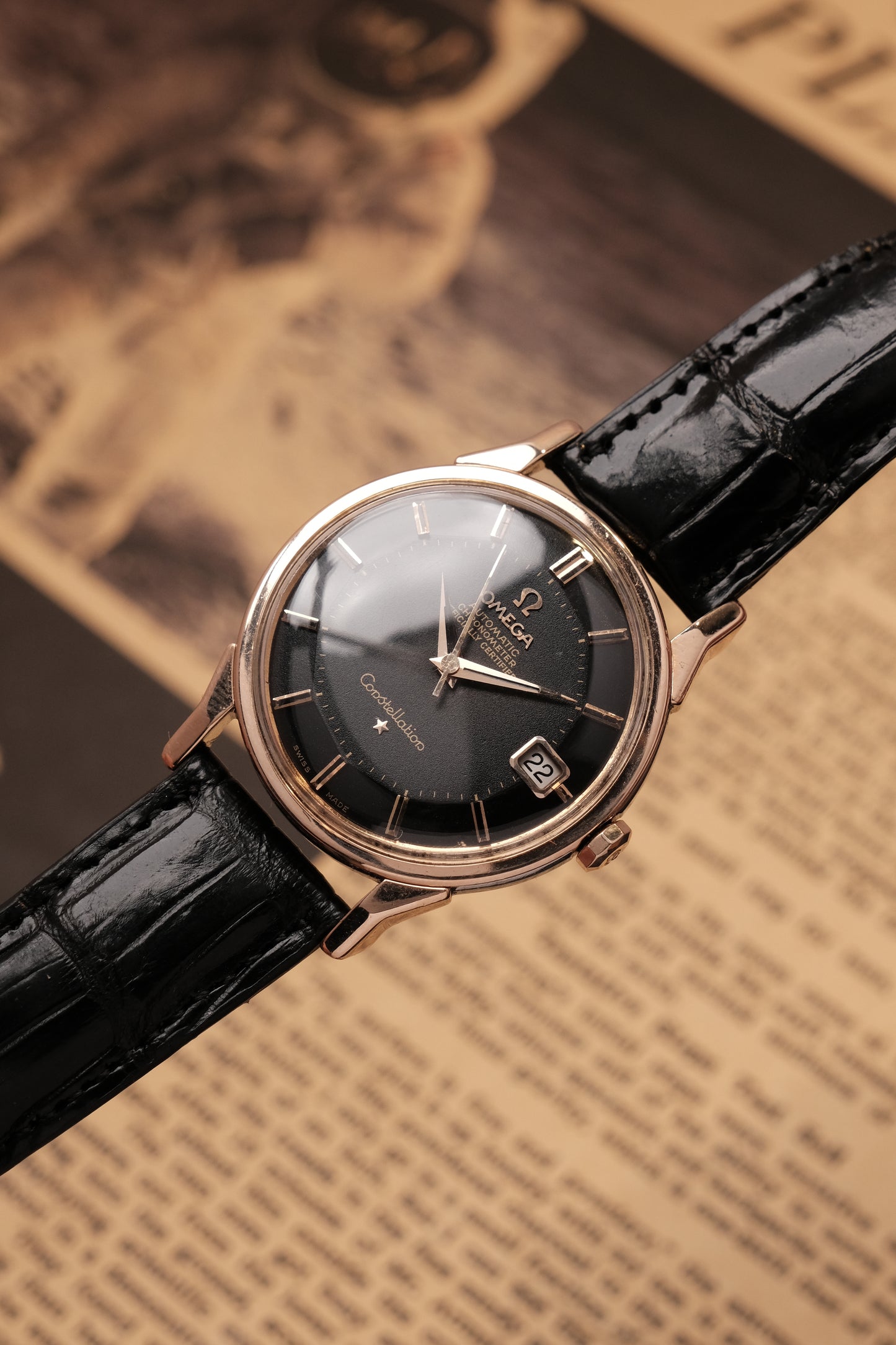 1963 OMEGA CONSTELLATION PIE PAN DOG LEG Black Dial Rose Gold  AUTOMATIC CHRONOMETER REF. 168.005