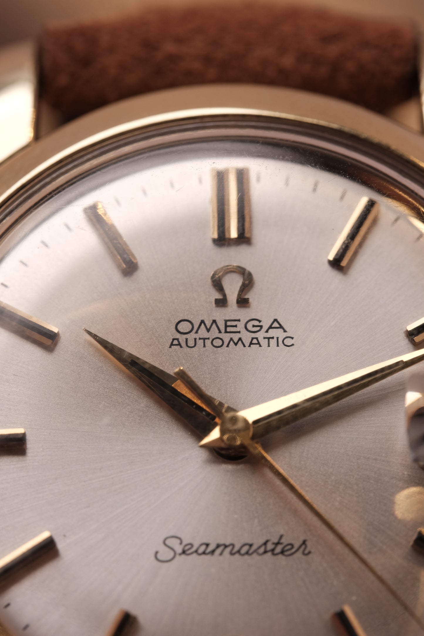 Vintage Omega Seamaster Automatic Gold Capped 166.010-63 ( Sapphire case back)