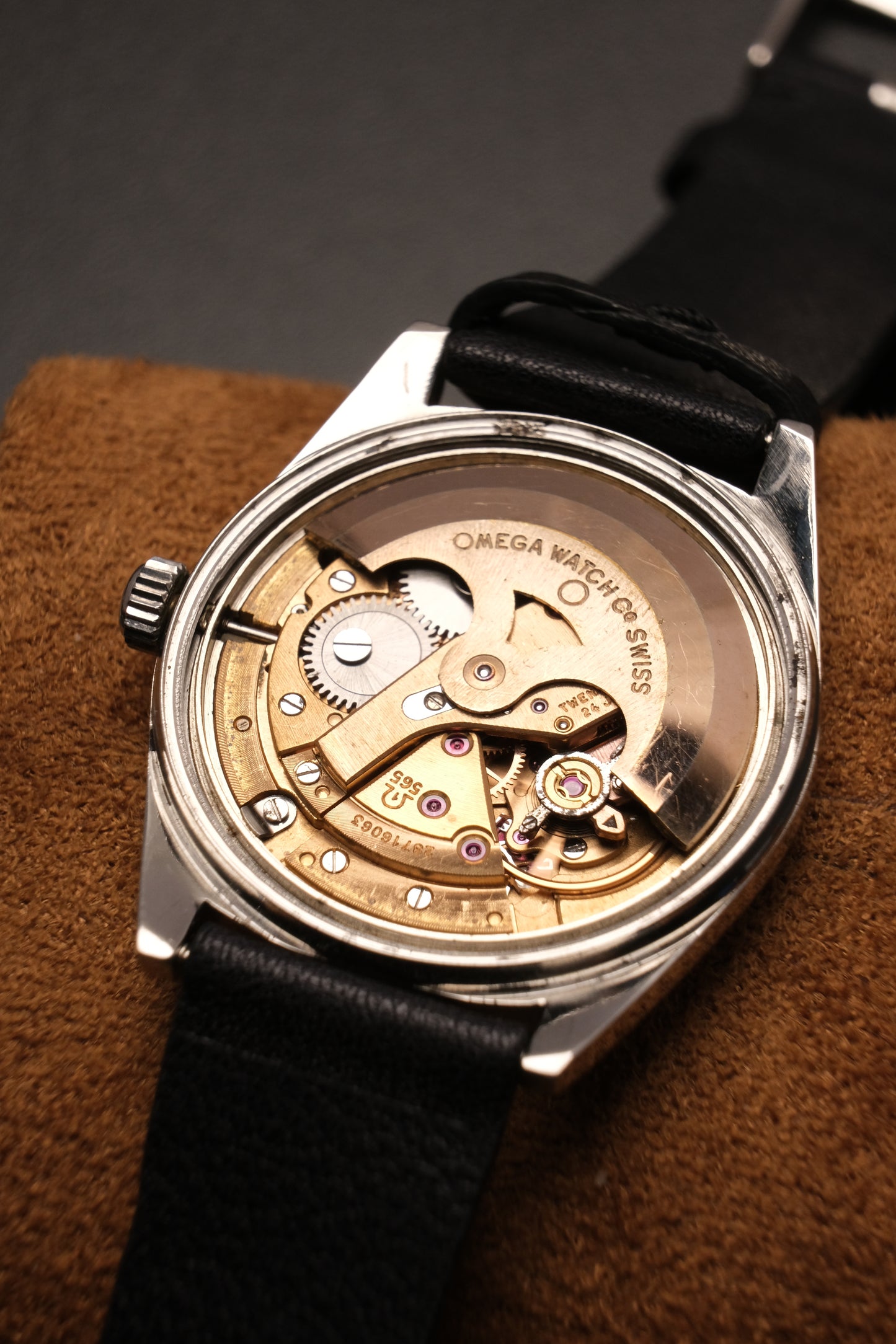 1971 Vintage OMEGA Genève Silver Men's Watch - 166.041