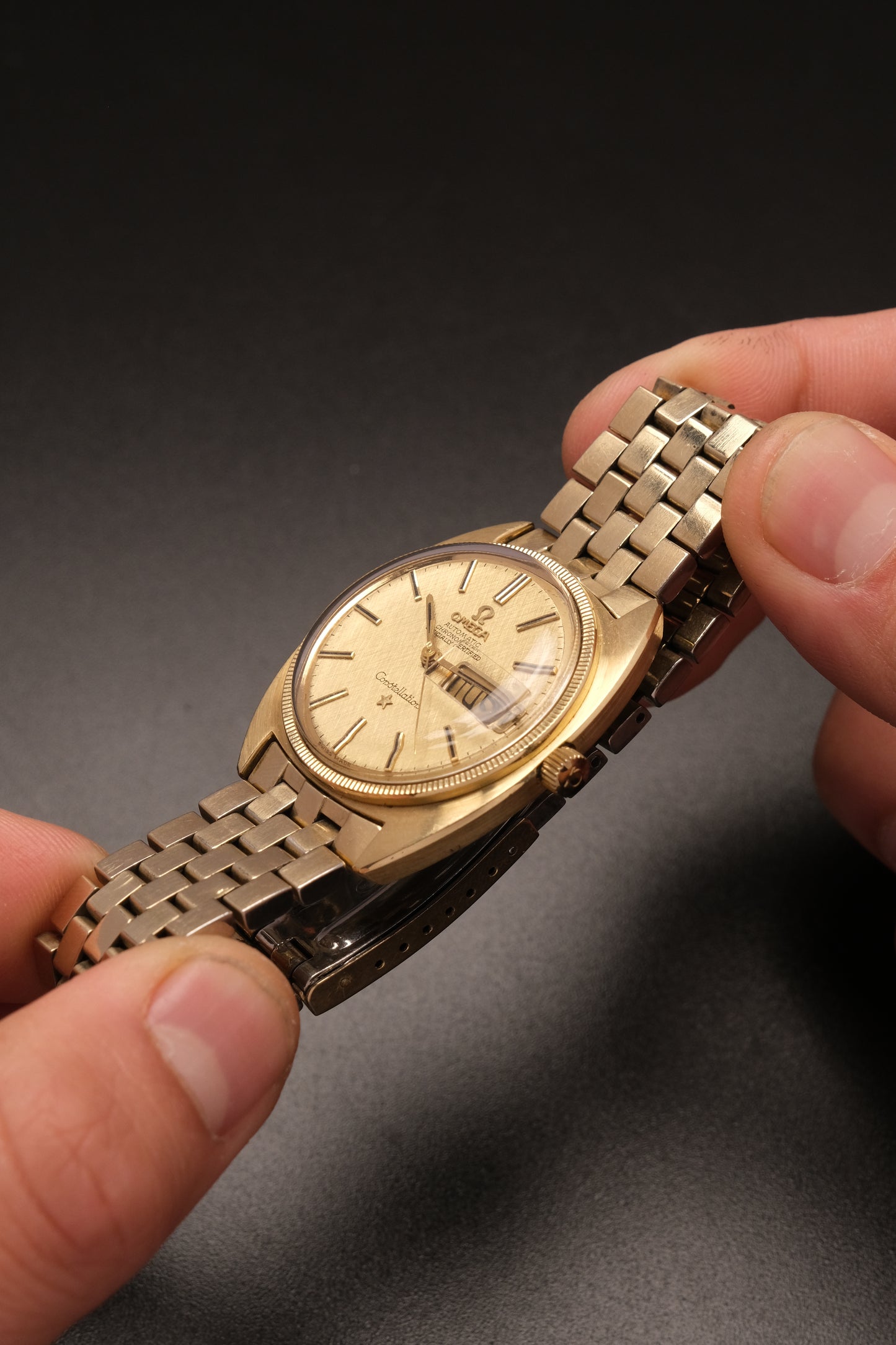 OMEGA Constellation C-shape Day-date Chronometer Linen Champagne Dial  - 168.029