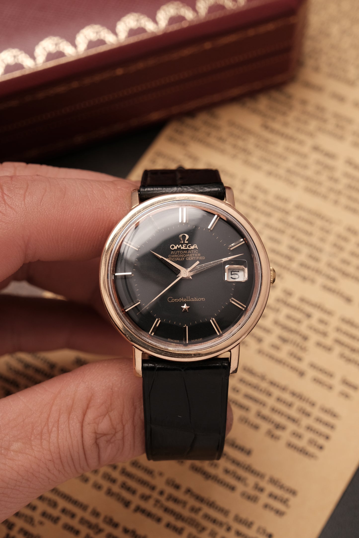 1966 OMEGA CONSTELLATION PIE PAN  Black Dial Rose Gold AUTOMATIC CHRONOMETER REF. 168.004
