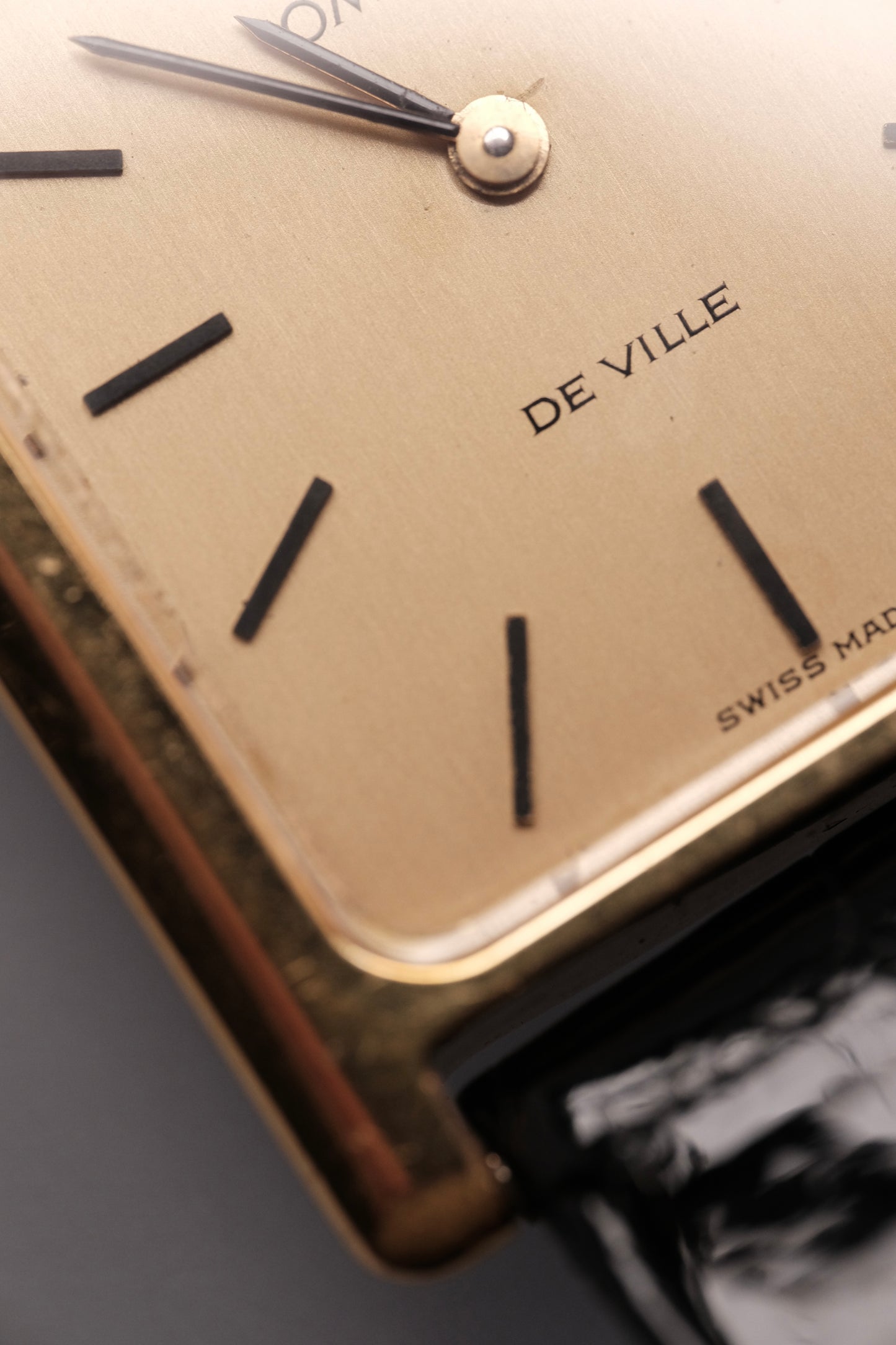 Vintage Tank OMEGA DE VILLE REF. 511.0404