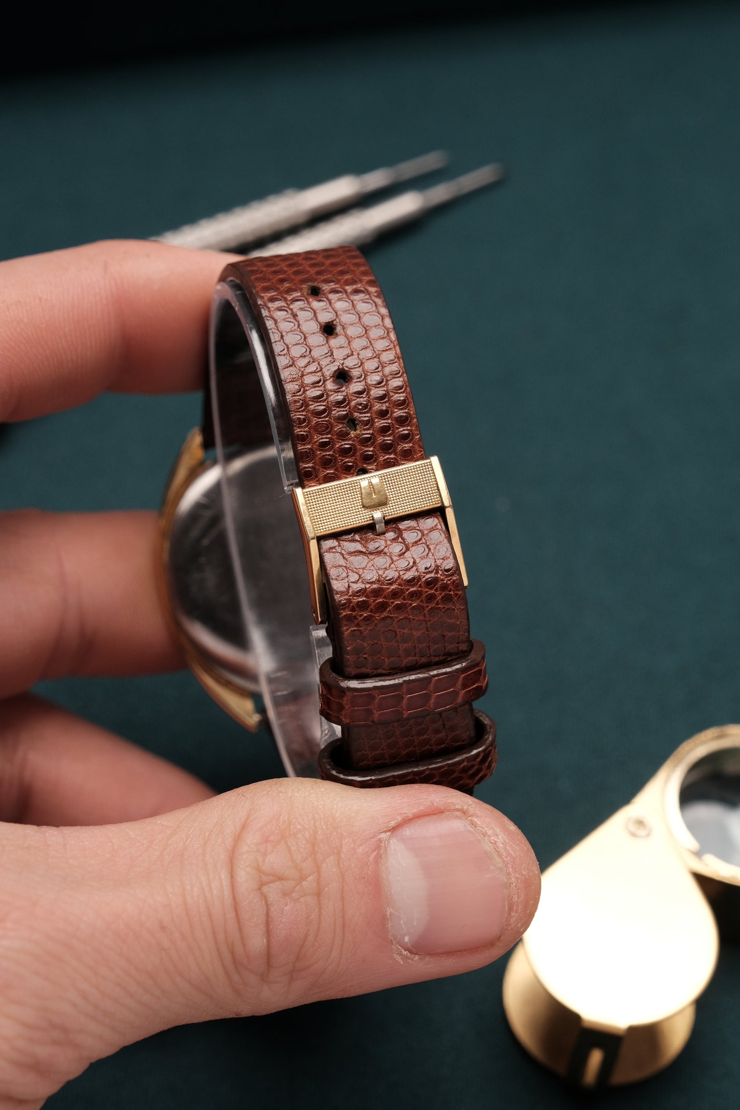 UNIVERSAL GENÈVE Microtor GILT SHADOW ULTRA-THIN AUTOMATIC REF. 566101