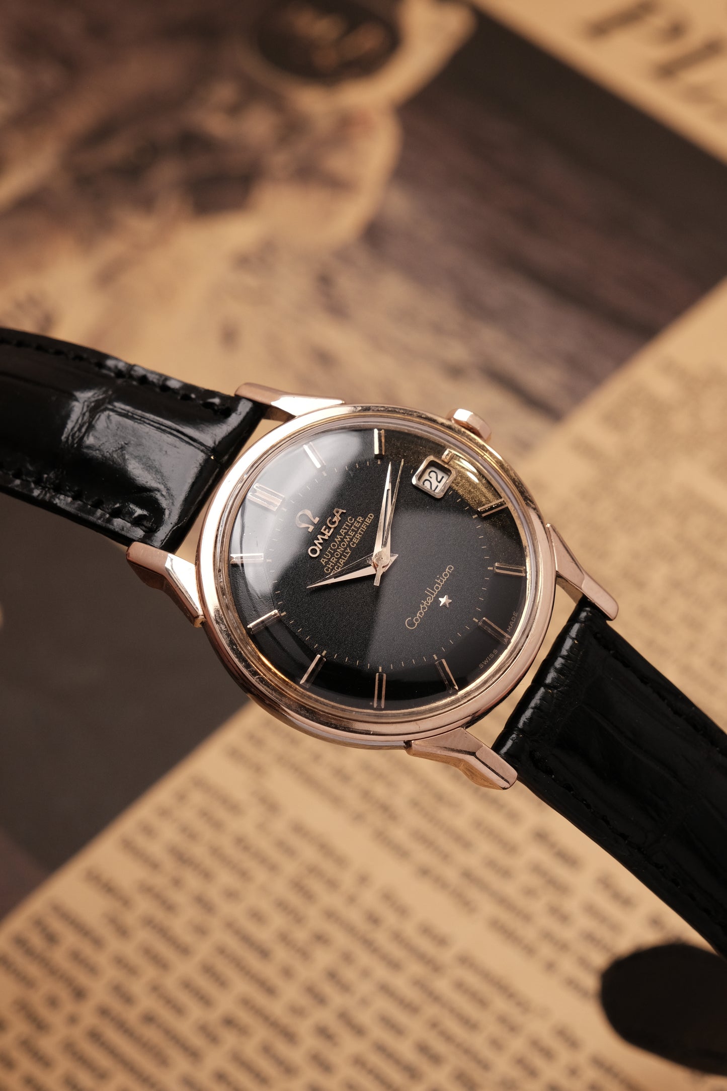 1963 OMEGA CONSTELLATION PIE PAN DOG LEG Black Dial Rose Gold  AUTOMATIC CHRONOMETER REF. 168.005