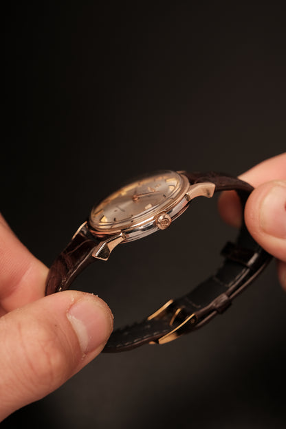 1964 OMEGA CONSTELLATION PIE PAN DOG LEG White Dial Rose Gold AUTOMATIC CHRONOMETER REF. 168.005