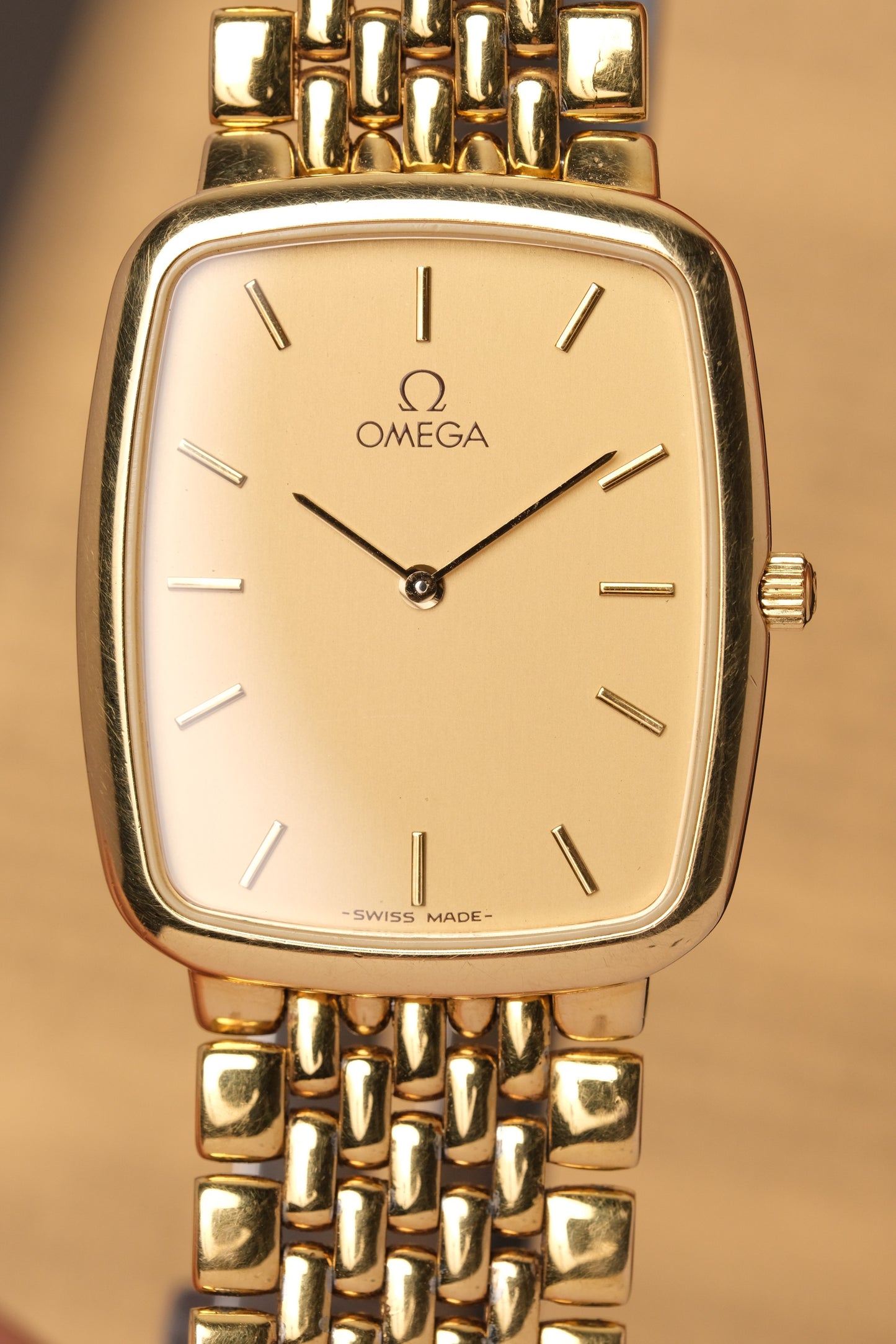 Omega De Ville Ref. 395.0876.2  Cal.1378 Vintage Gold Quartz Integrated Bracelet