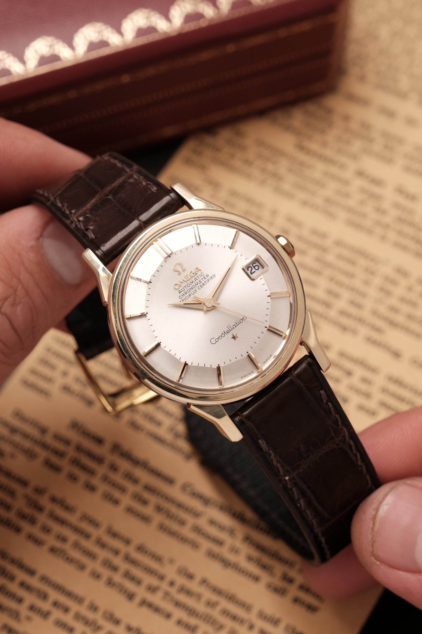1966 OMEGA CONSTELLATION PIE PAN DOG LEG White Dial AUTOMATIC CHRONOMETER REF. 168.005 ( Dark Brown Strap)