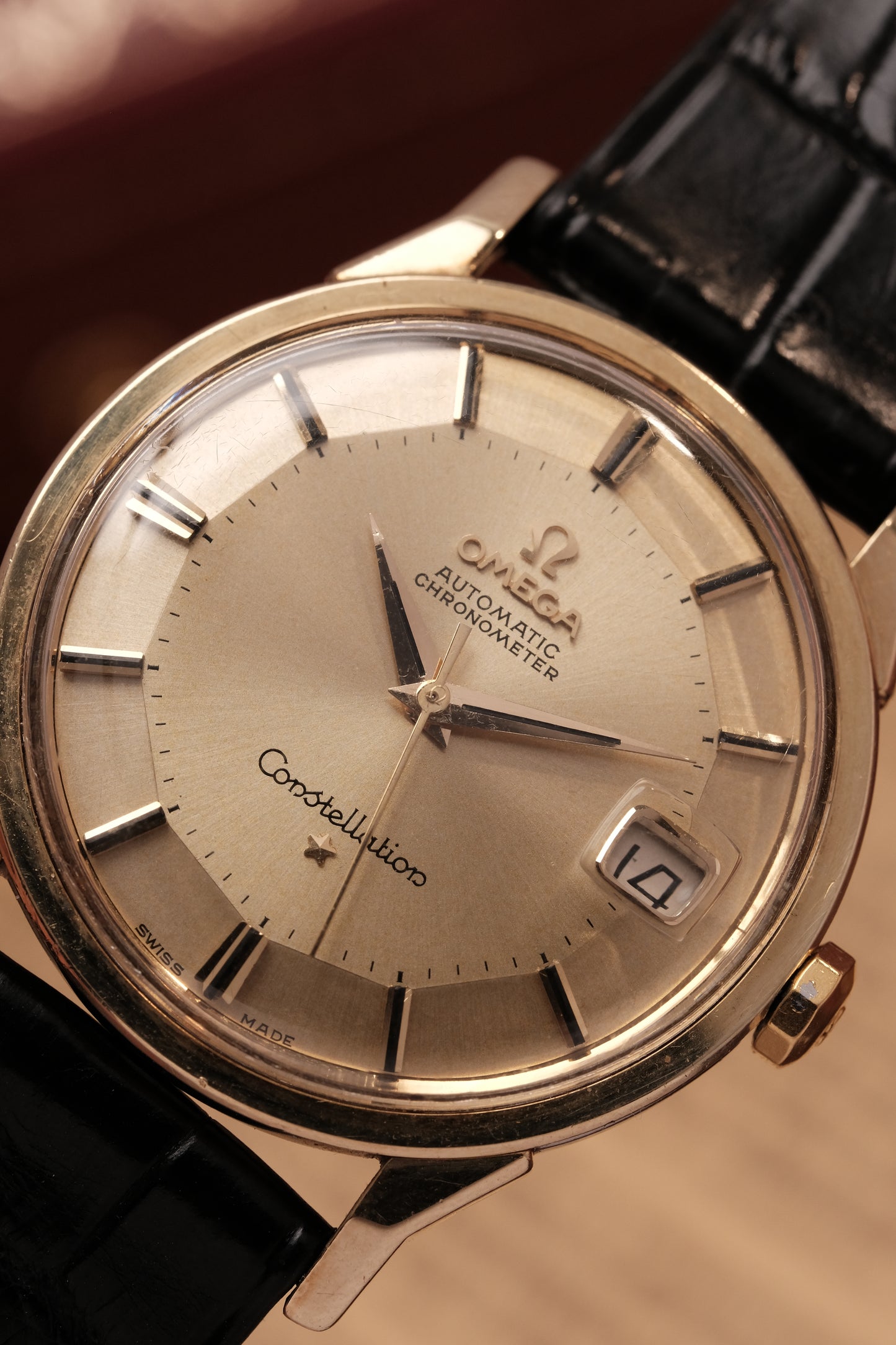 1962 OMEGA CONSTELLATION PIE PAN Champagne Dial CHRONOMETER REF 14902-62 or 168.005