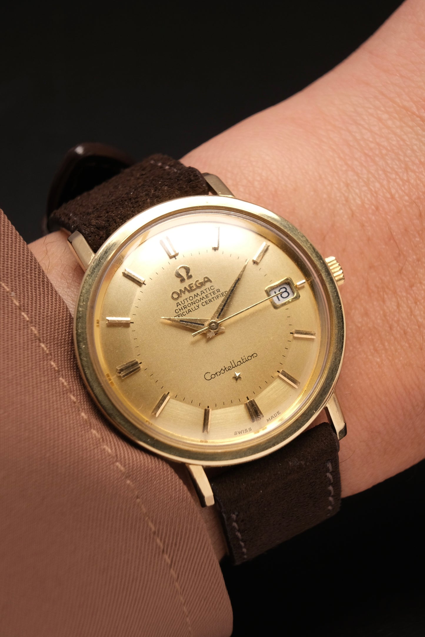 Vintage Omega Constellation Pie-Pan Gold capped with Gold dial 168.004 from 1966