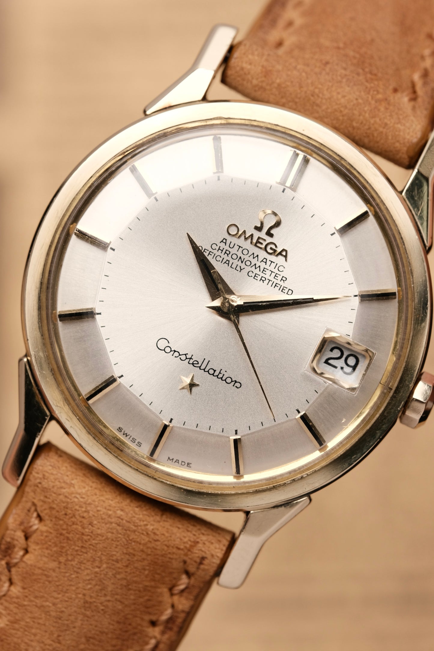 1969 OMEGA CONSTELLATION PIE PAN DOG LEG White Dial AUTOMATIC CHRONOMETER REF. 168.005