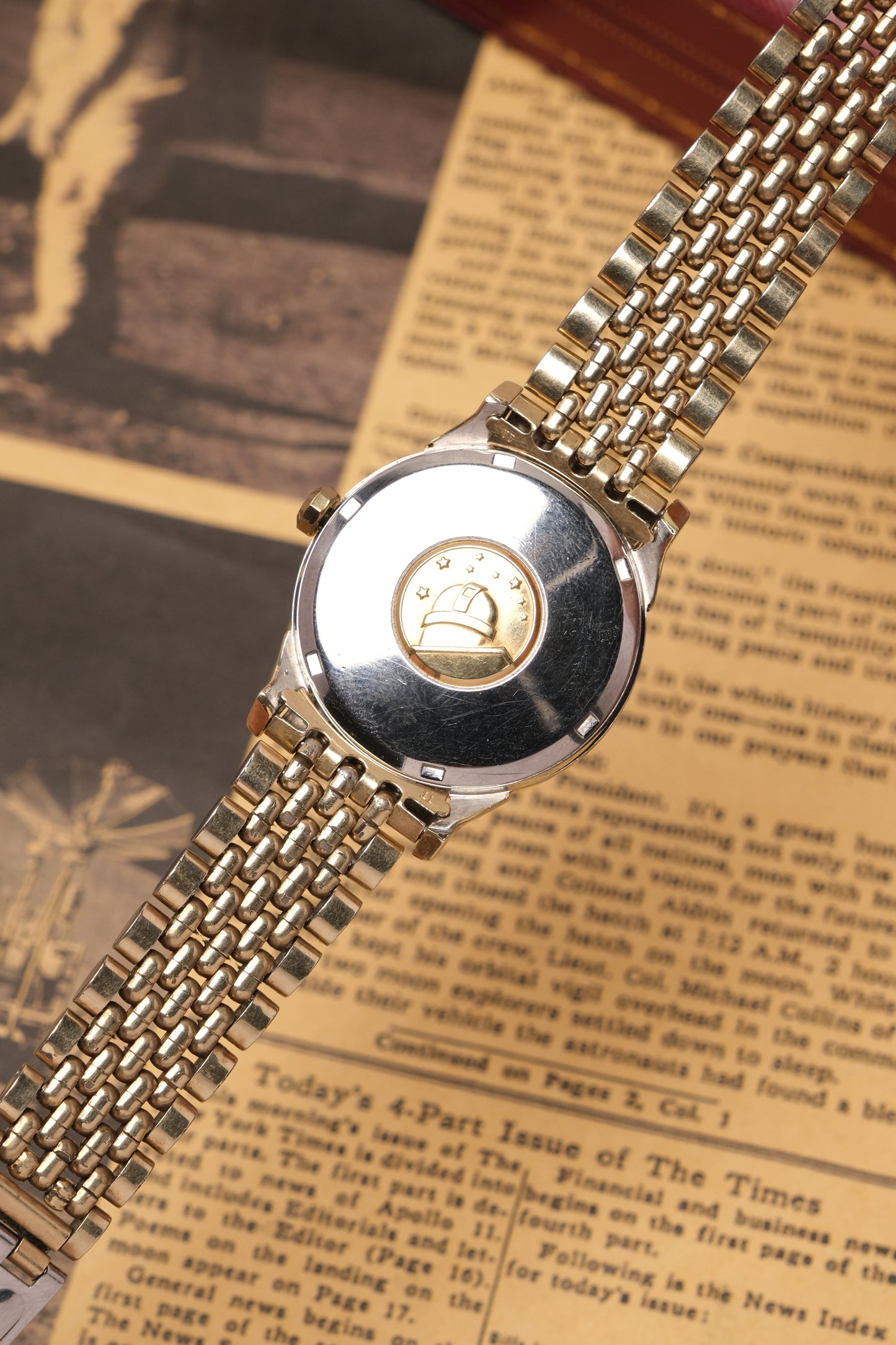 1968 OMEGA CONSTELLATION PIE PAN DOG LEG GOLD BRACELET  AUTOMATIC CHRONOMETER REF. 168.005