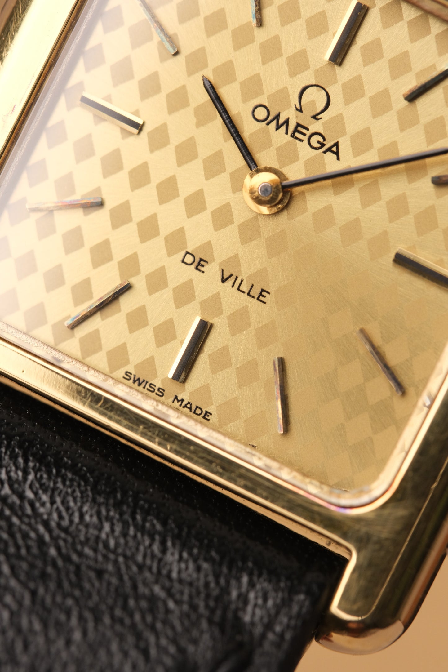 Omega De Ville Tank “Mini Normale” Champagne Mosaic Dial Manual Winding Ref. 511.0406