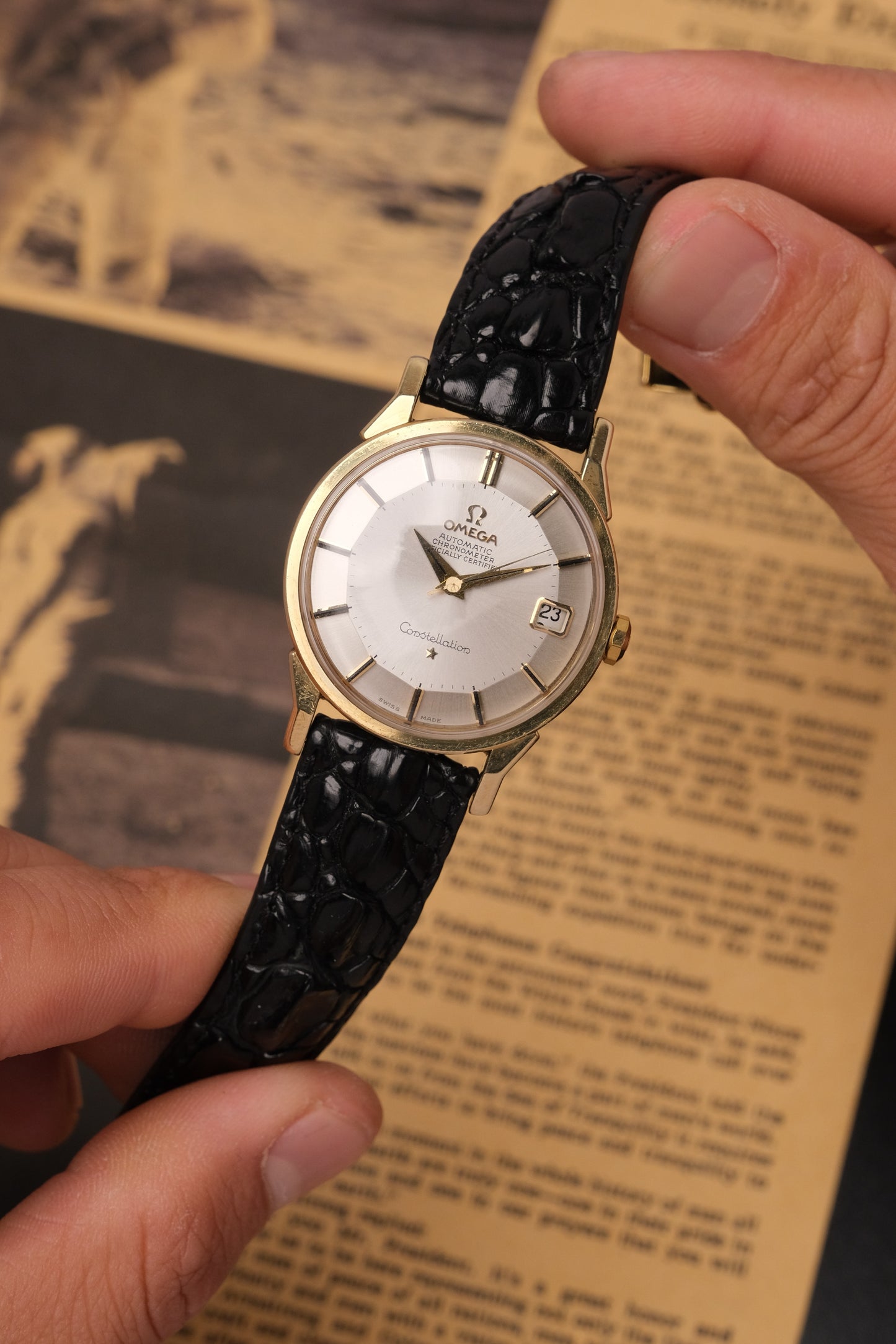 1963 OMEGA CONSTELLATION PIE PAN DOG LEG White Dial AUTOMATIC CHRONOMETER REF. 168.005