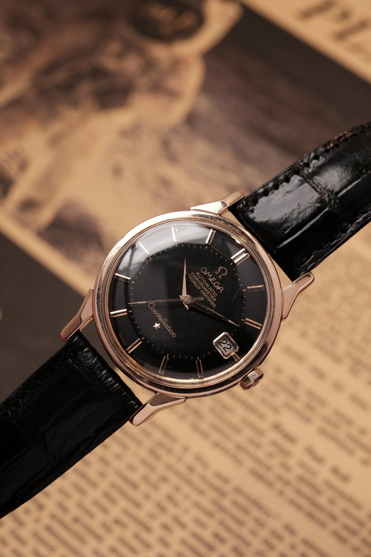 1963 OMEGA CONSTELLATION PIE PAN DOG LEG Black Dial Rose Gold  AUTOMATIC CHRONOMETER REF. 168.005
