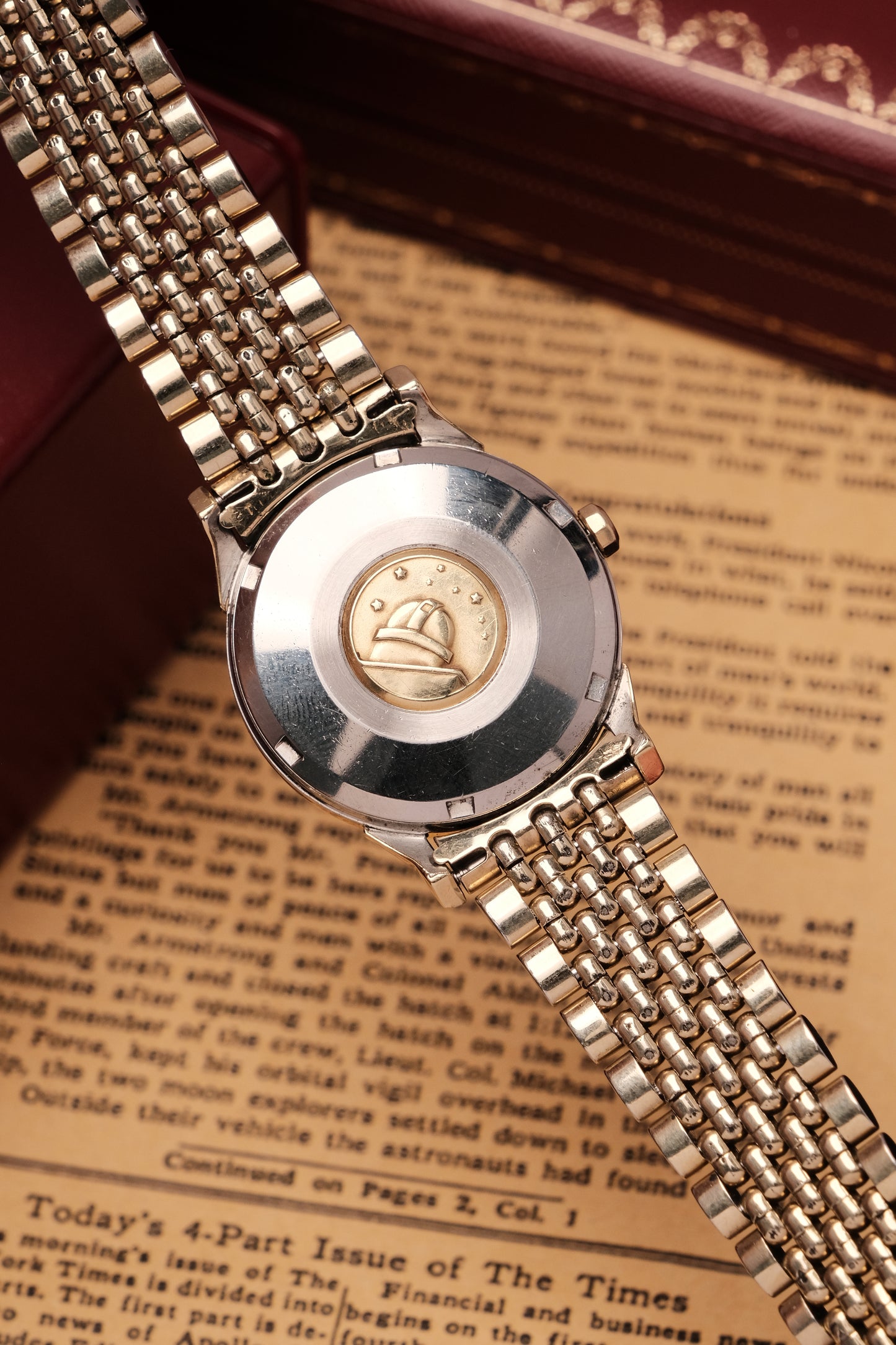 1966 OMEGA CONSTELLATION PIE PAN DOG LEG GOLD  CROSS HAIR DIAL AUTOMATIC CHRONOMETER REF. 14902-61 SC