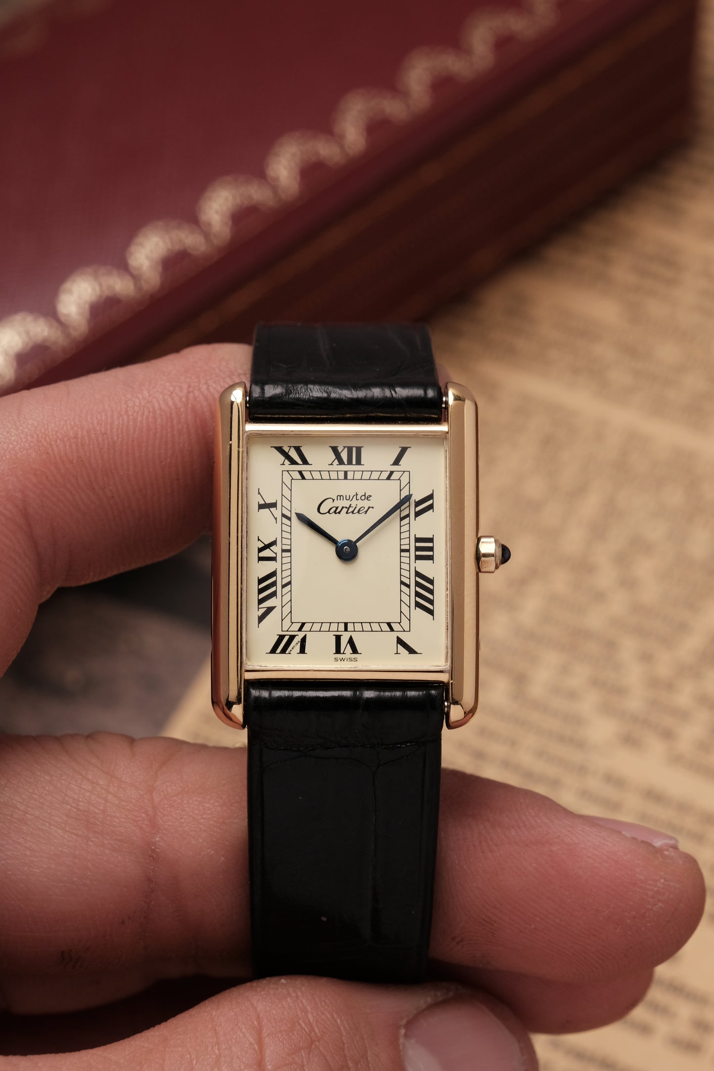 CARTIER MUST DE CARTIER TANK VERMEIL ROMAN DIAL REF. 681006