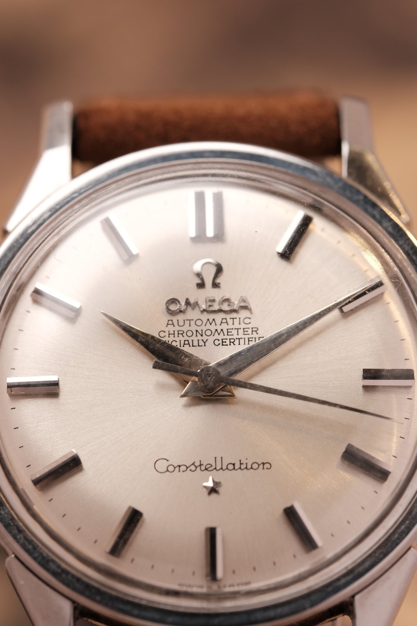 Omega Constellation Dog Leg Chronometer Automatic Ref. 14900 62 SC