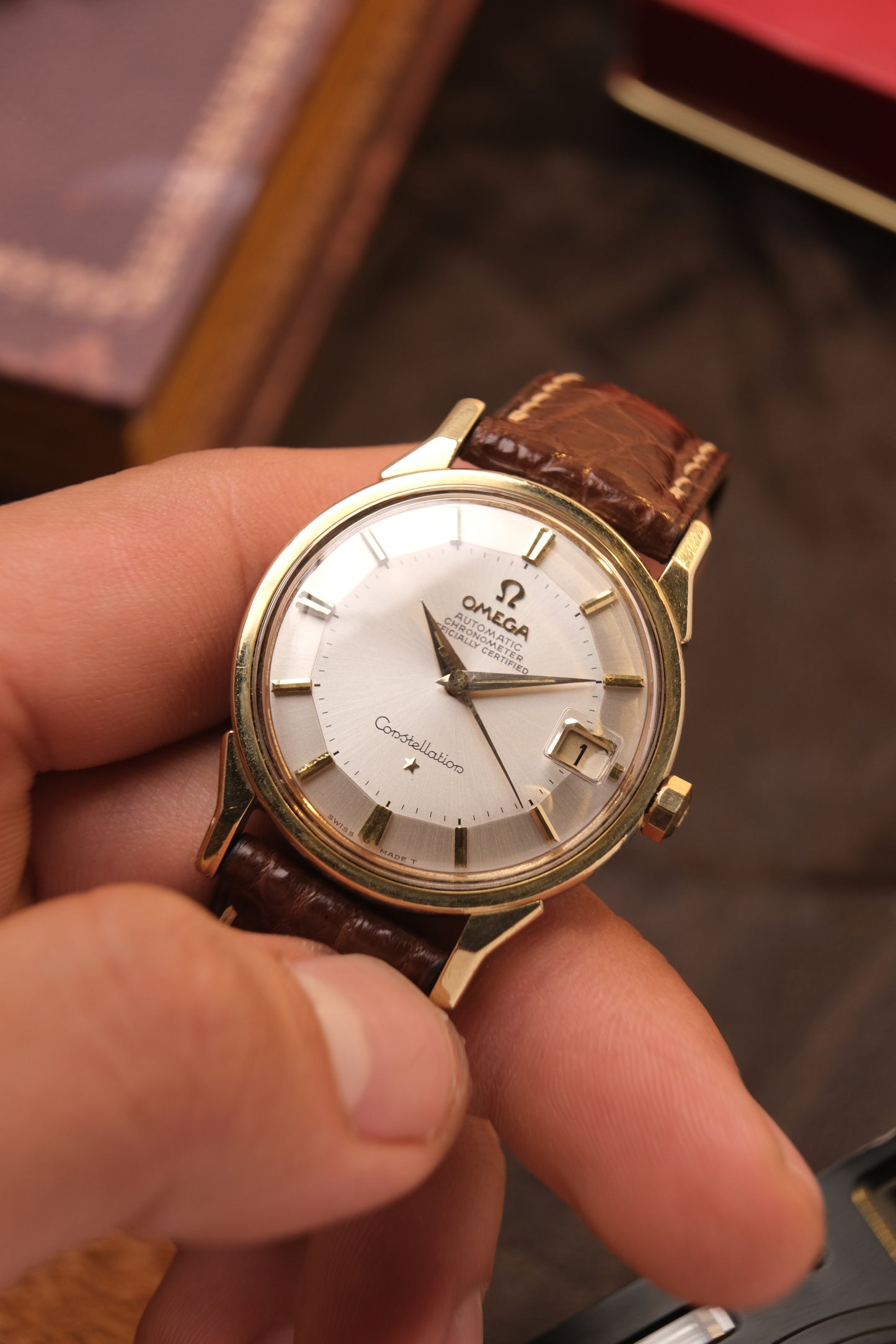 OMEGA CONSTELLATION White Dial AUTOMATIC CHRONOMETER REF. 168.005