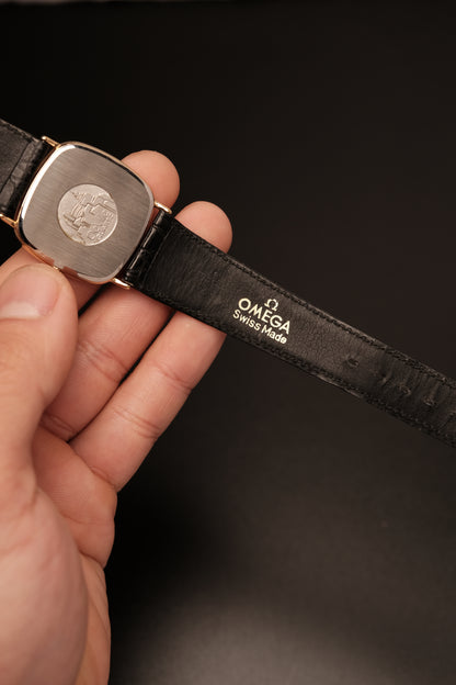 Vintage Omega De Ville Square (30x30mm) Quartz Ref. 195.0077