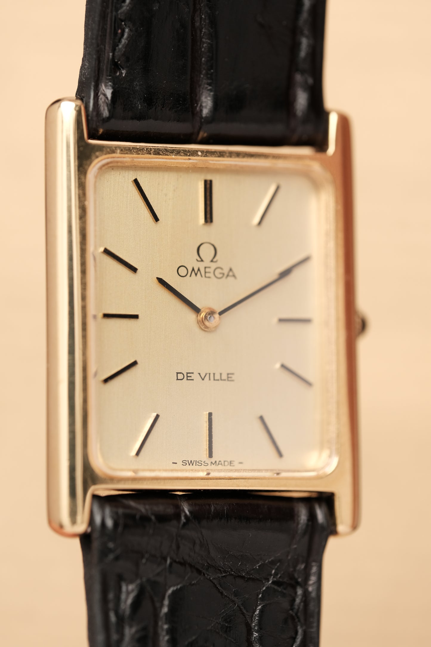 Vintage Tank OMEGA DE VILLE (25x31mm) Manual Winding REF. 511.0404 + BOX