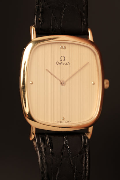 Vintage Omega De Ville Square (30x30mm) Quartz Ref. 195.0077