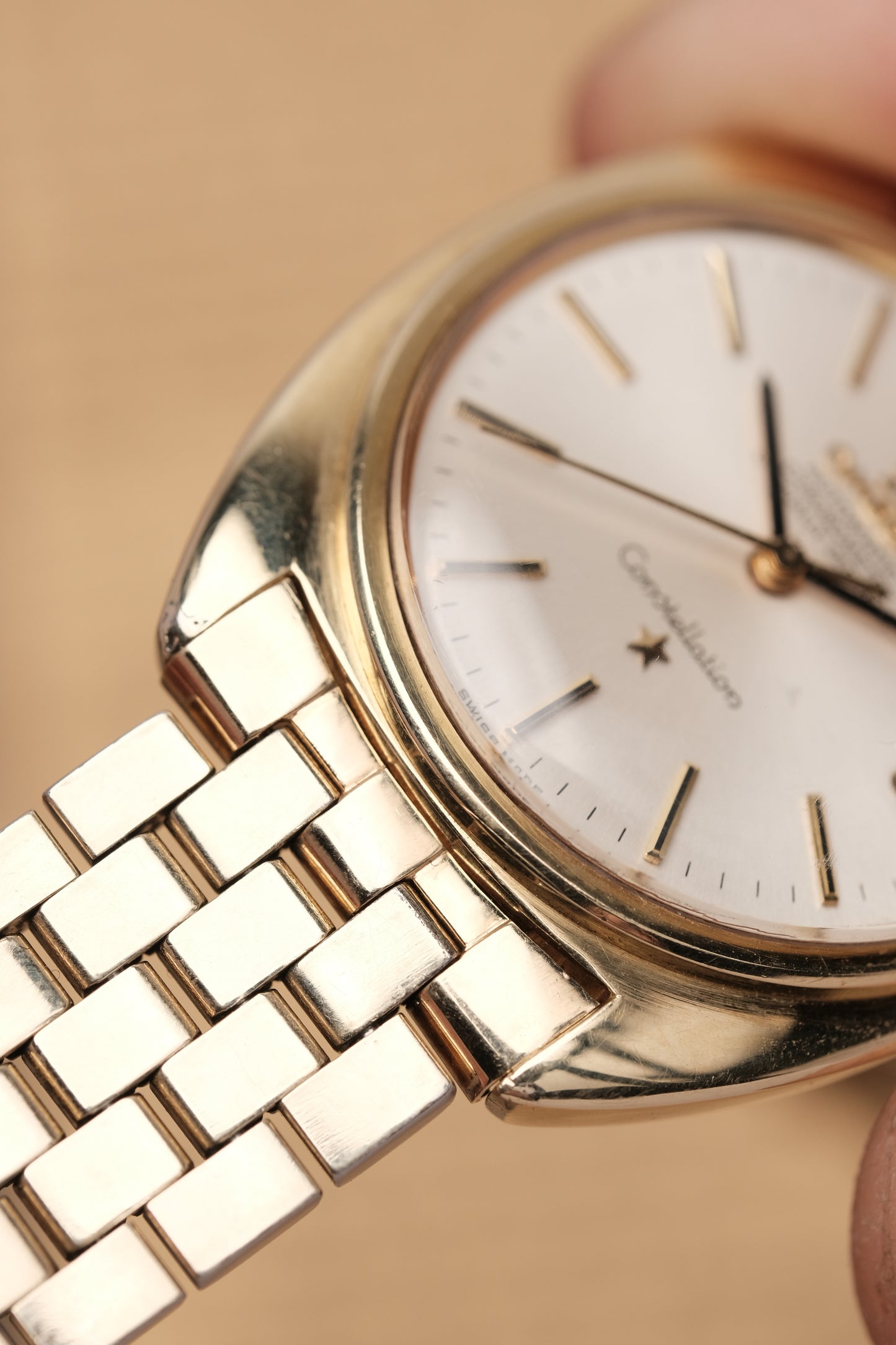 1969 OMEGA Constellation C-shape Day Chronometer White Dial - 168.017