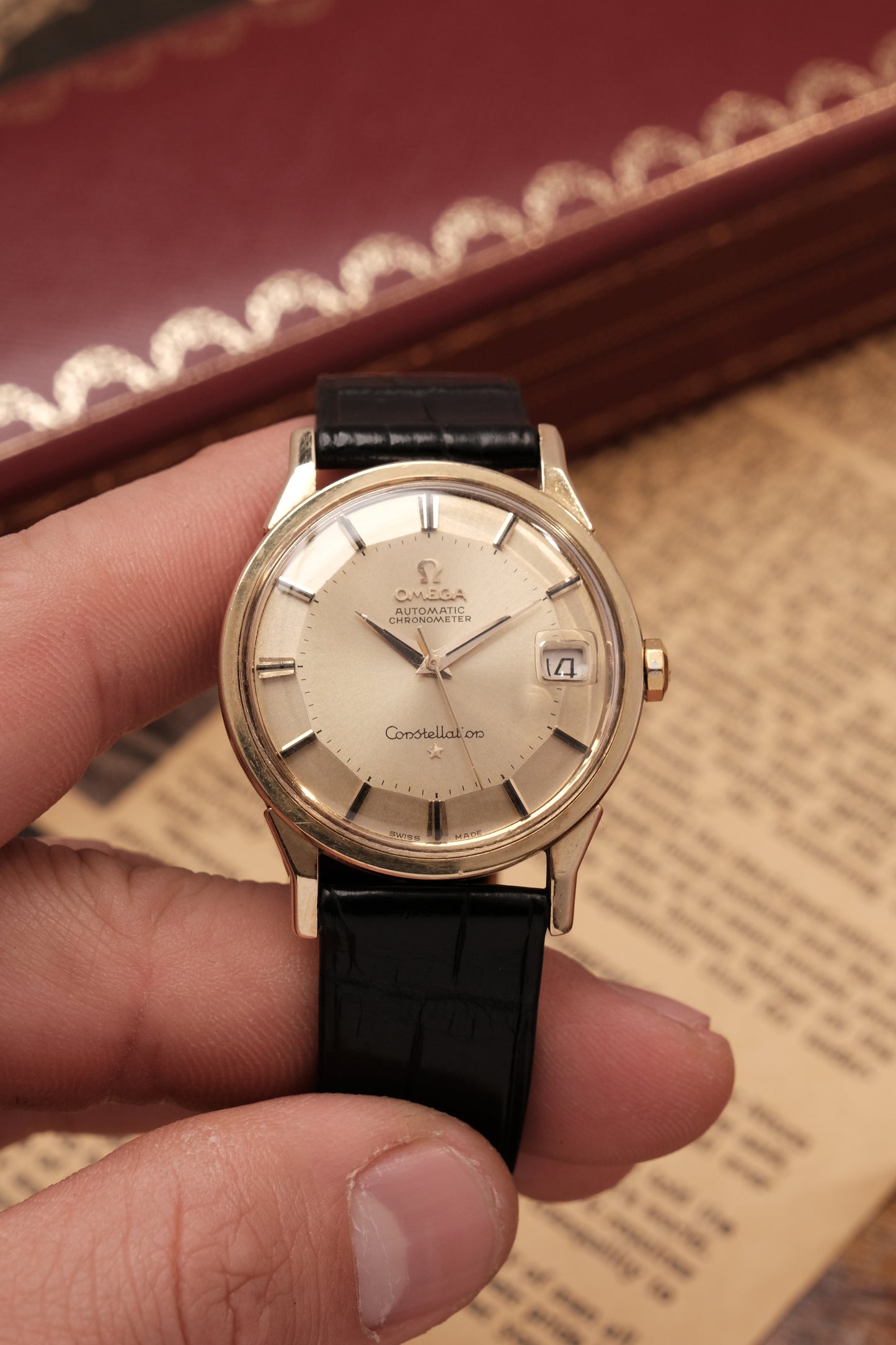 1962 OMEGA CONSTELLATION PIE PAN Champagne Dial CHRONOMETER REF 14902-62 or 168.005