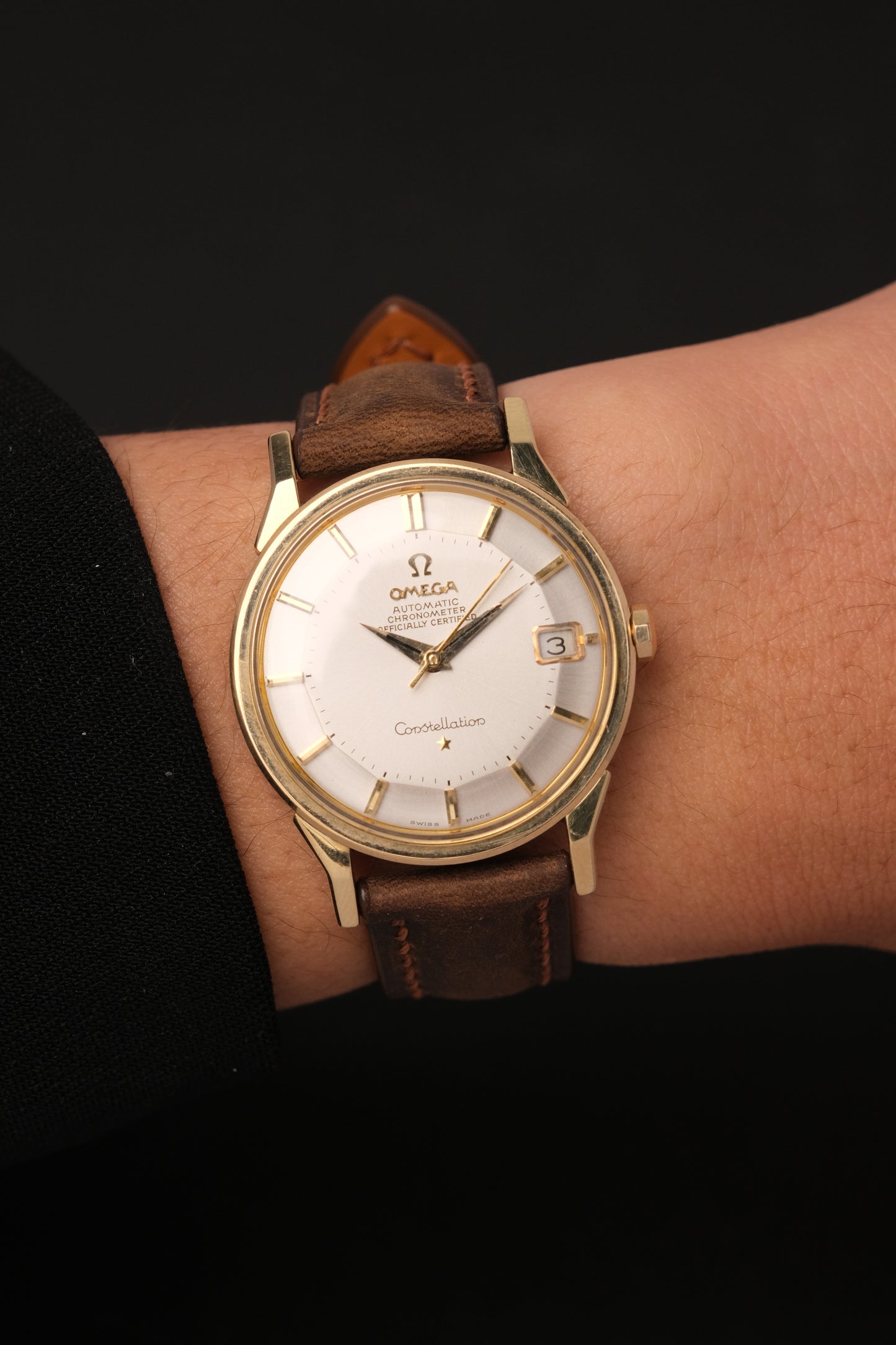 1963 OMEGA CONSTELLATION PIE PAN DOG LEG White Dial AUTOMATIC CHRONOMETER REF. 168.005