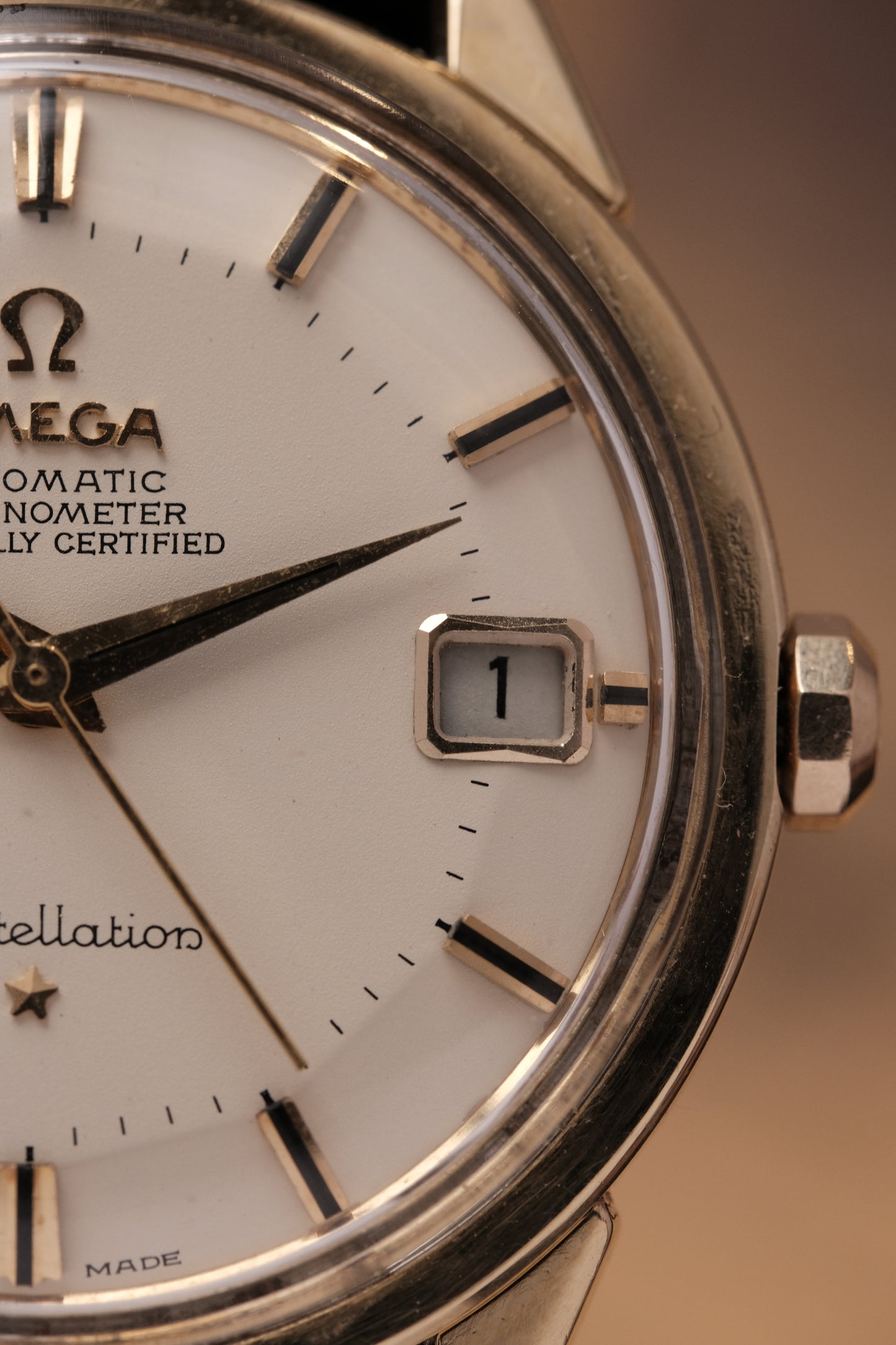 1966 OMEGA CONSTELLATION PIE PAN DOG LEG White Dial AUTOMATIC CHRONOMETER REF. 168.005