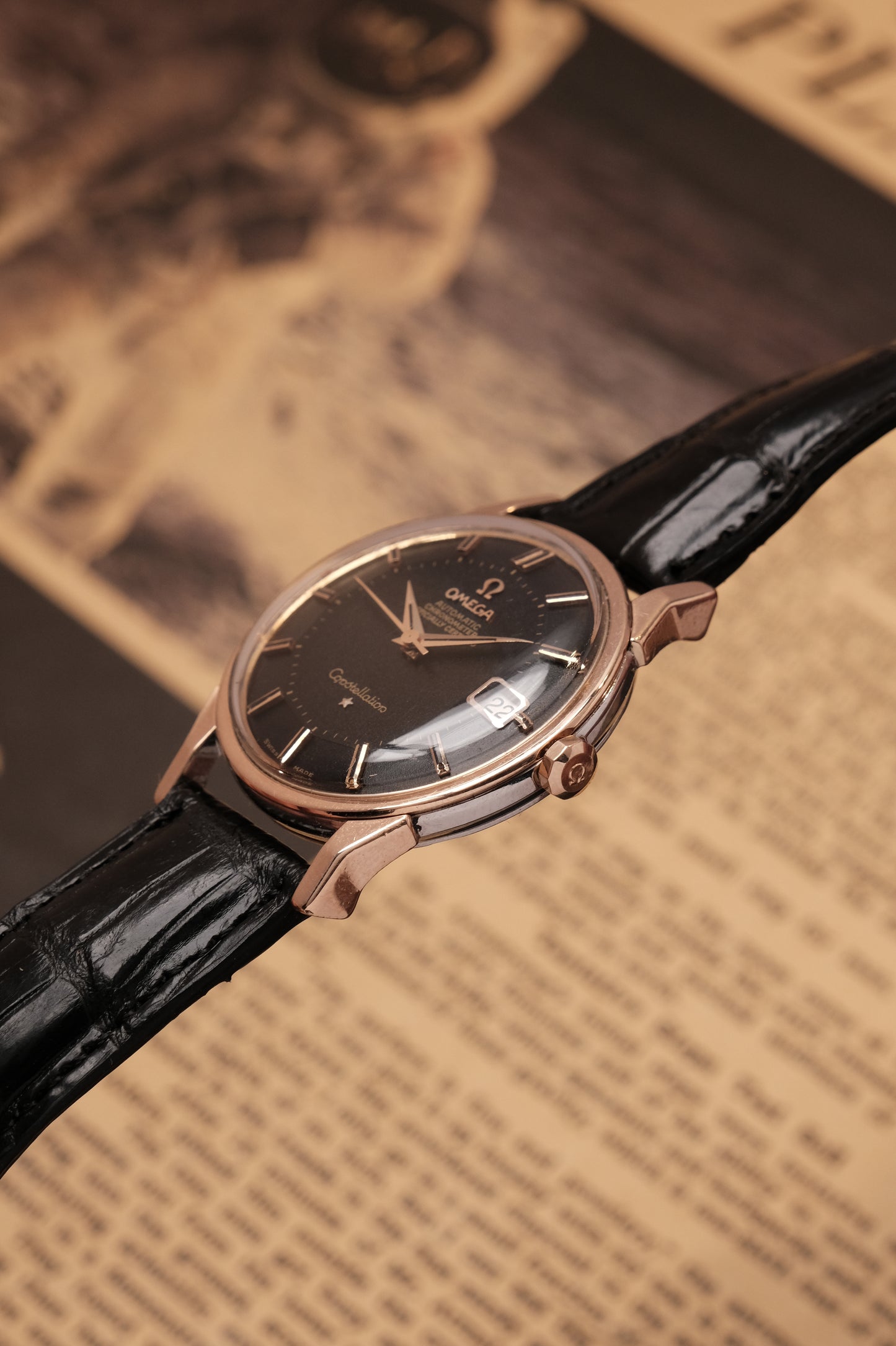 1963 OMEGA CONSTELLATION PIE PAN DOG LEG Black Dial Rose Gold  AUTOMATIC CHRONOMETER REF. 168.005