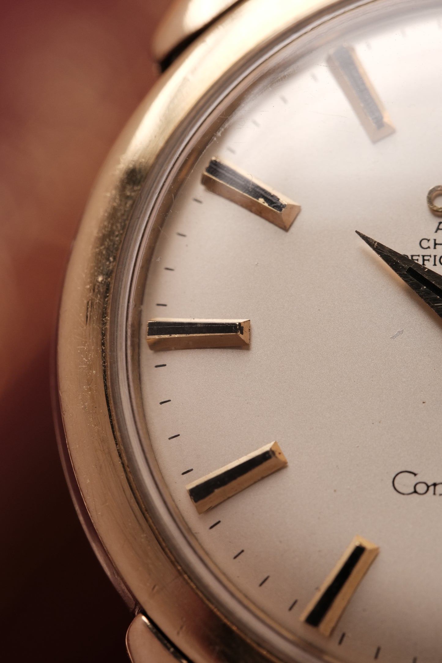 OMEGA CONSTELLATION DOG LEG GOLD AUTOMATIC CHRONOMETER REF. 168.005