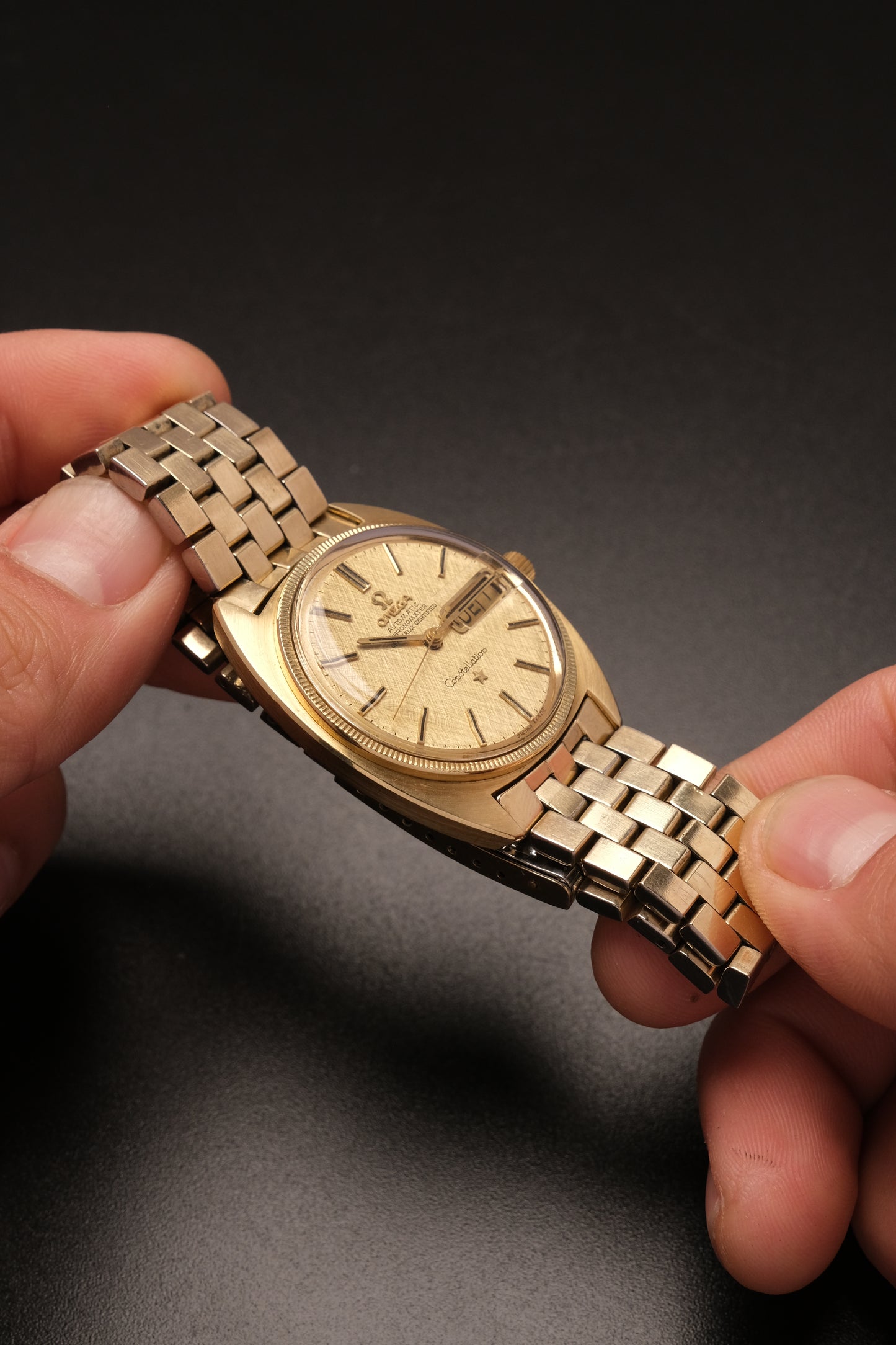 OMEGA Constellation C-shape Day-date Chronometer Linen Champagne Dial  - 168.029