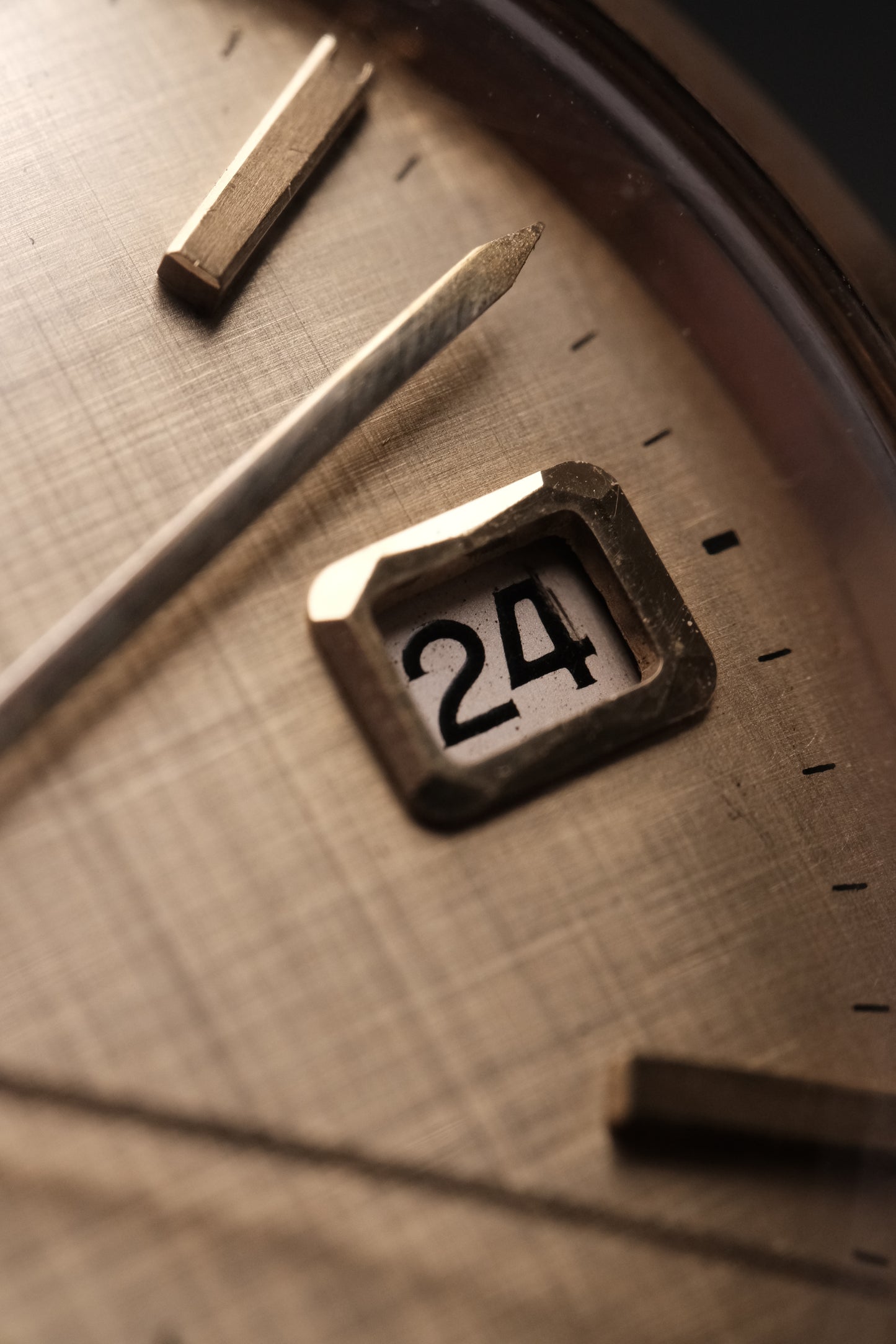 1964 Omega Seamaster De Villé Automatic Gold Linen Dial 14700