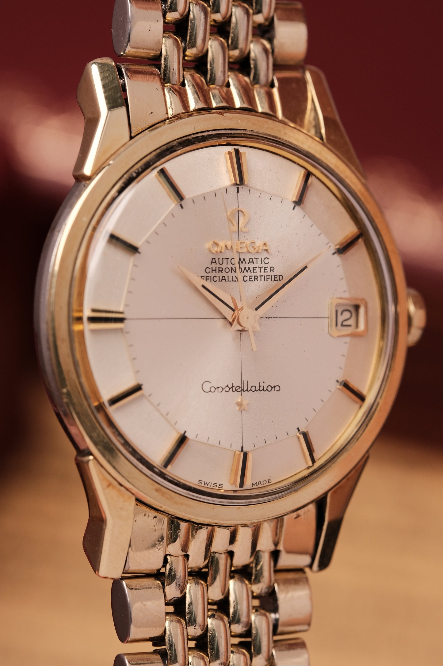 1966 OMEGA CONSTELLATION PIE PAN DOG LEG GOLD  CROSS HAIR DIAL AUTOMATIC CHRONOMETER REF. 14902-61 SC